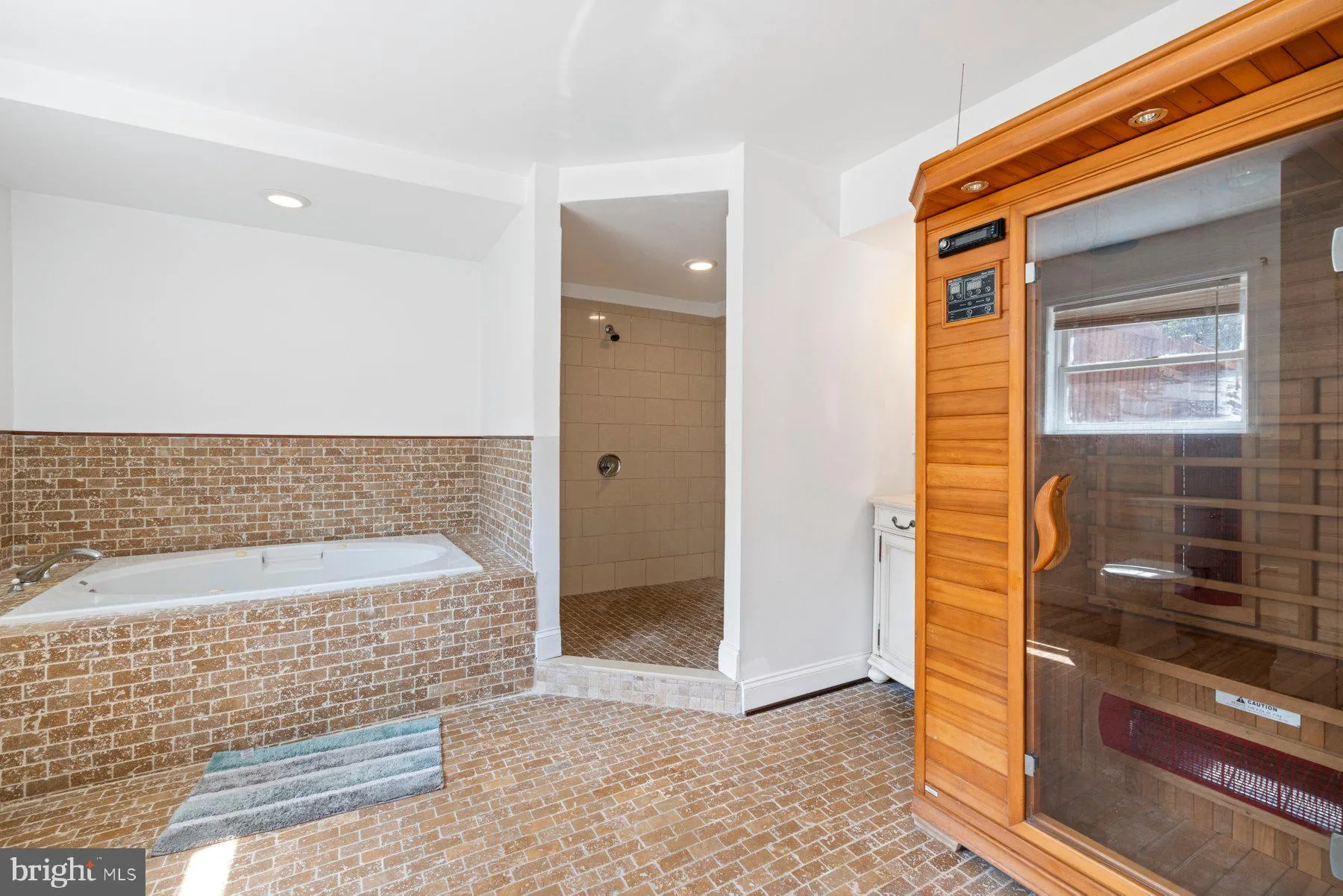 Pasadena, Maryland 21122, United States, 6 Bedrooms Bedrooms, ,6 BathroomsBathrooms,Residential,Pending,51493