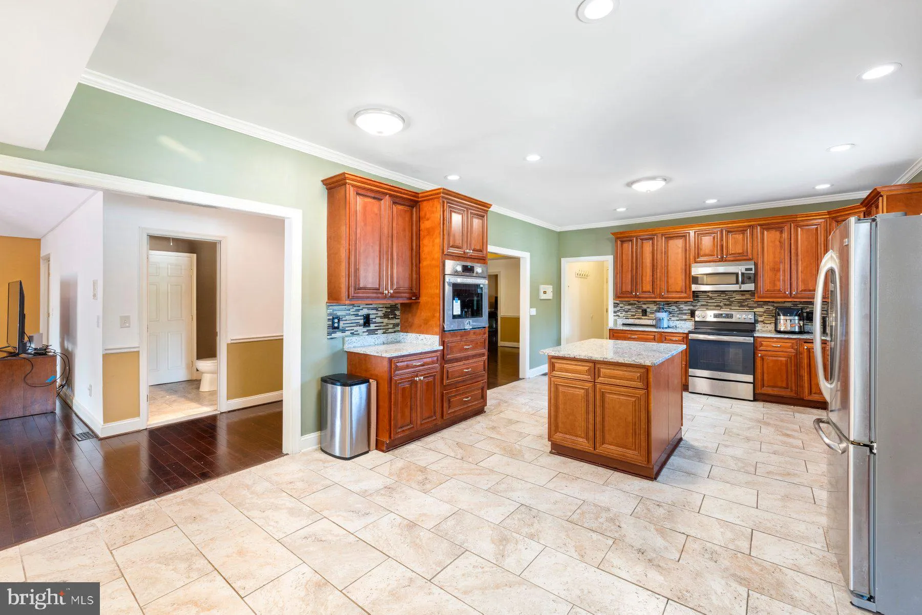 Pasadena, Maryland 21122, United States, 6 Bedrooms Bedrooms, ,6 BathroomsBathrooms,Residential,Pending,51493