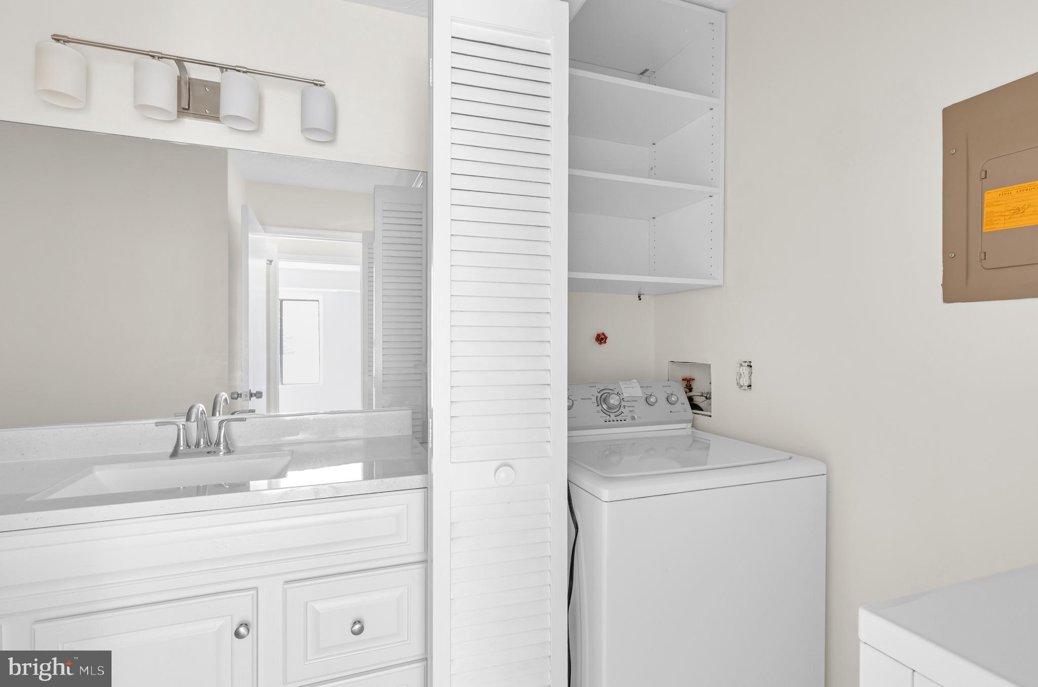 HUNTERS CROSSING - Residential