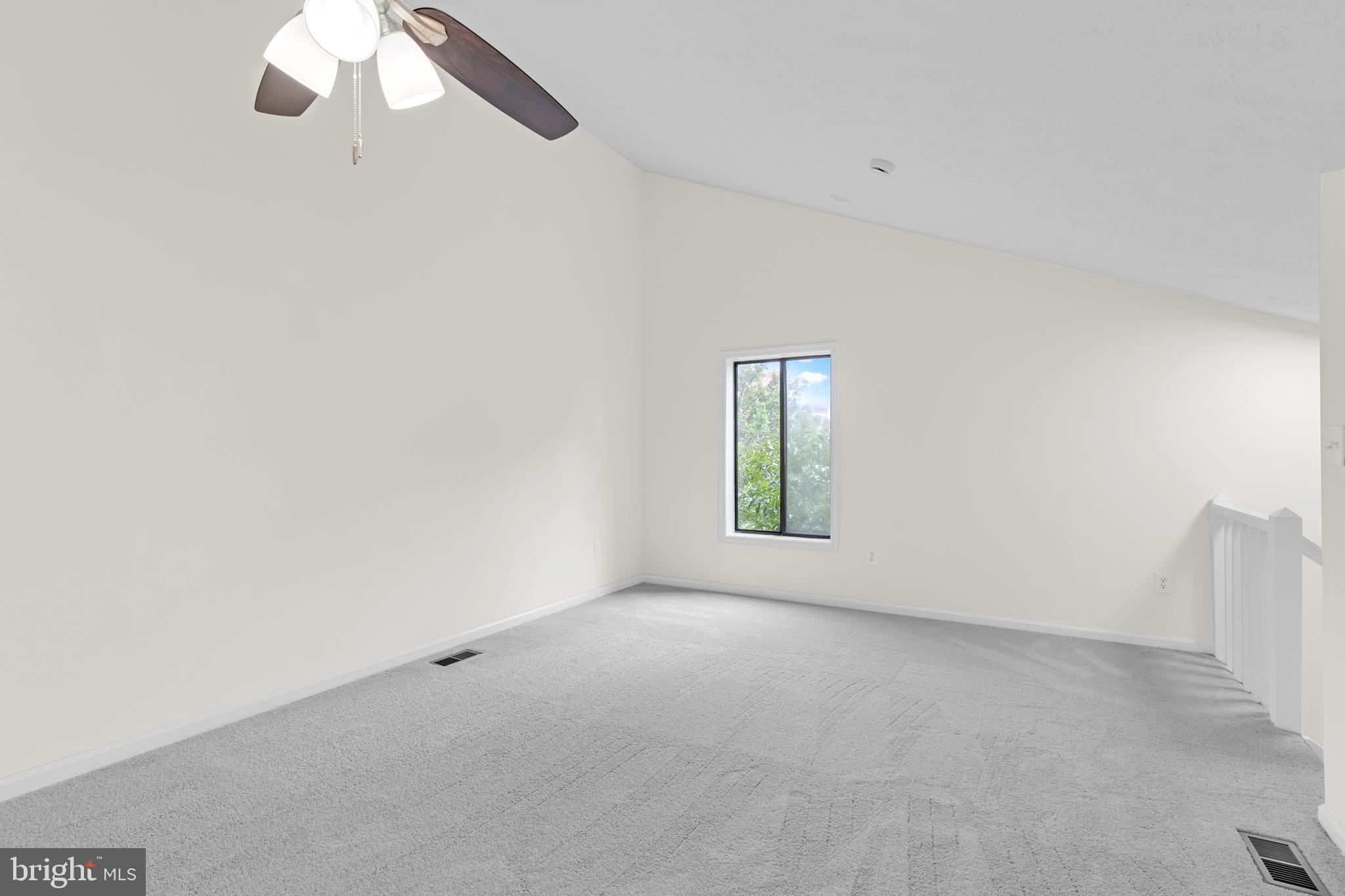 HUNTERS CROSSING - Residential