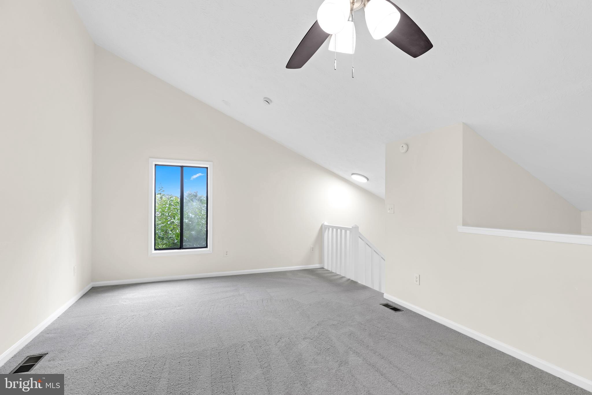 HUNTERS CROSSING - Residential