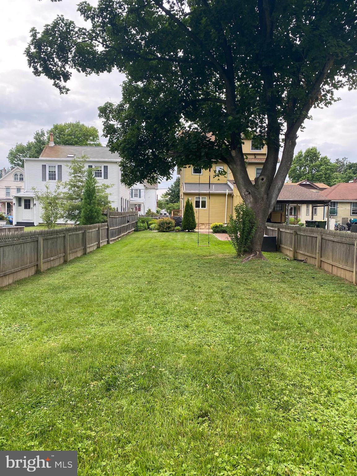 130 E MARSHALL AVENUE