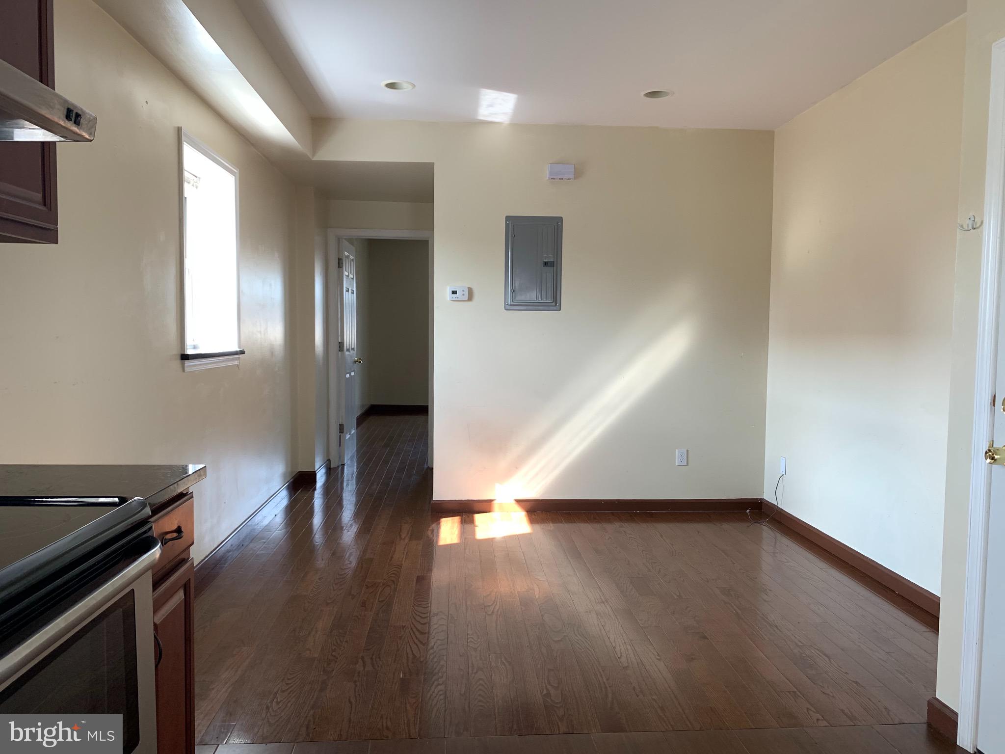 UNIVERSITY CITY - Residential Lease
