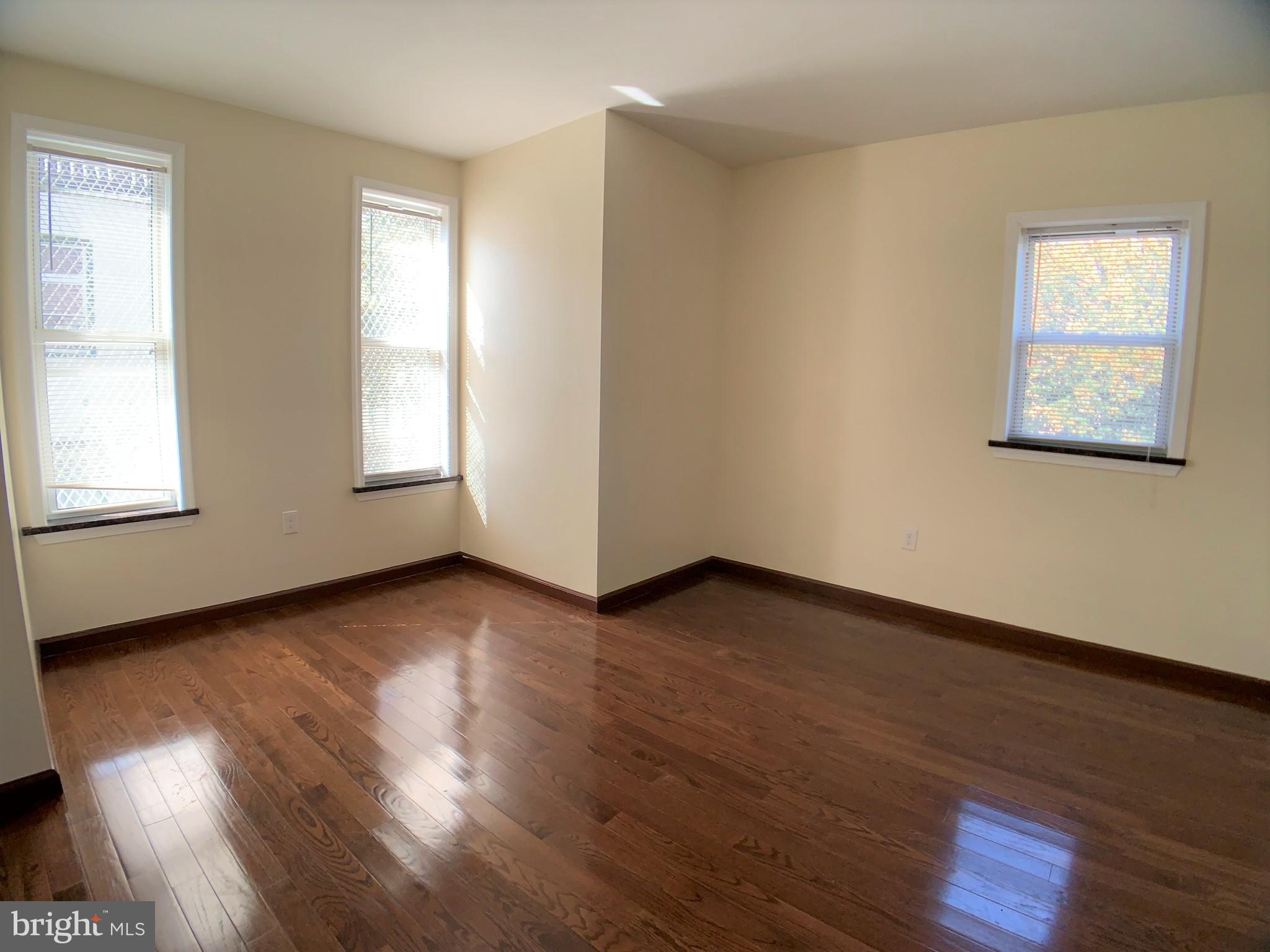 UNIVERSITY CITY - Residential Lease