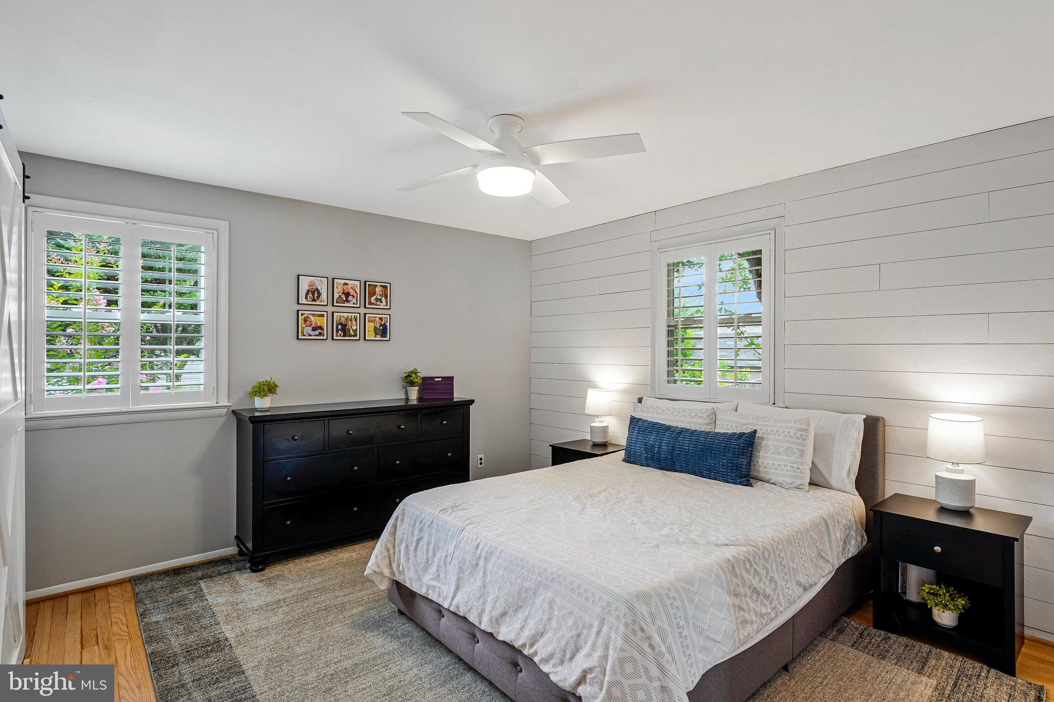 COUNTRY CLUB MANOR - Residential