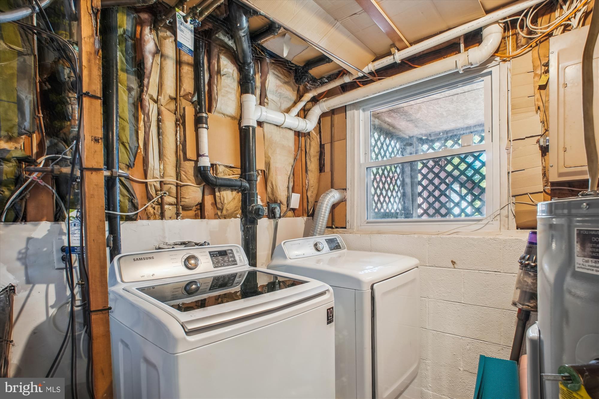 MOUNT VERNON - Residential Lease