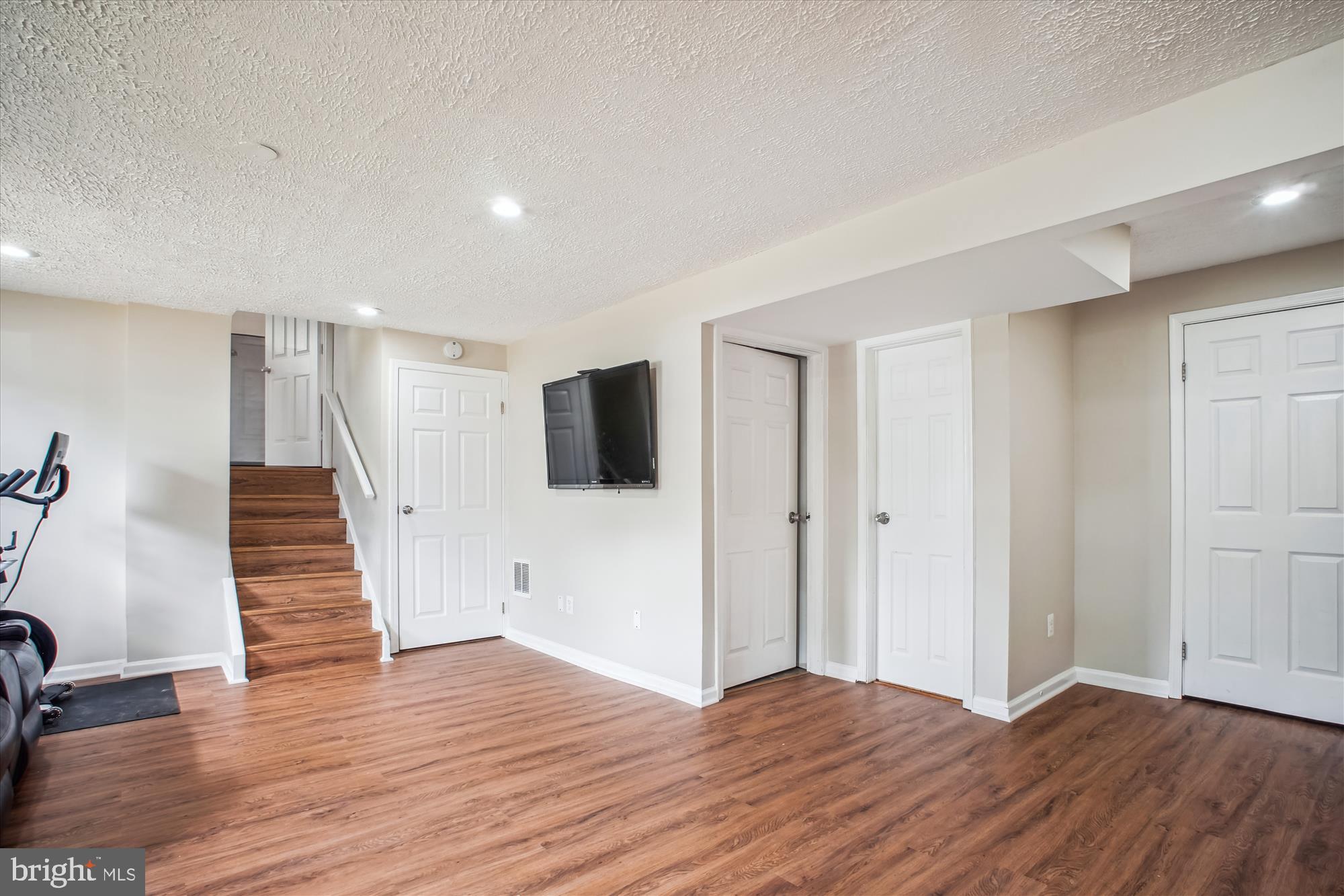 MOUNT VERNON - Residential Lease