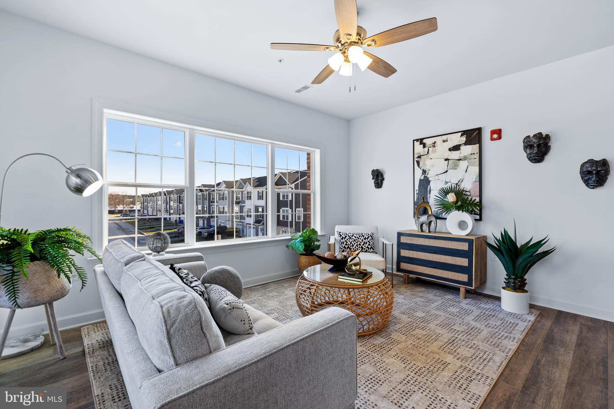 FRANKLIN SQUARE - Residential Lease