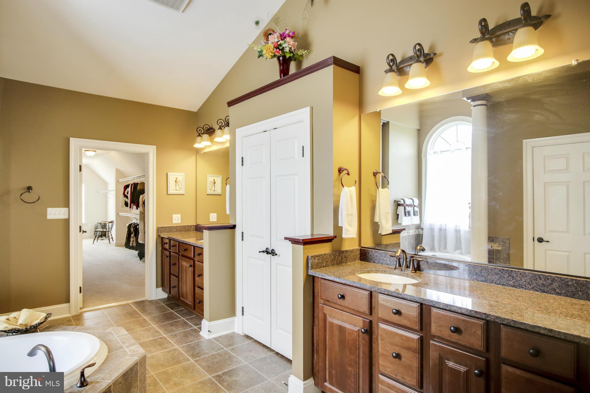 CLARKSVILLE OVERLOOK - Residential