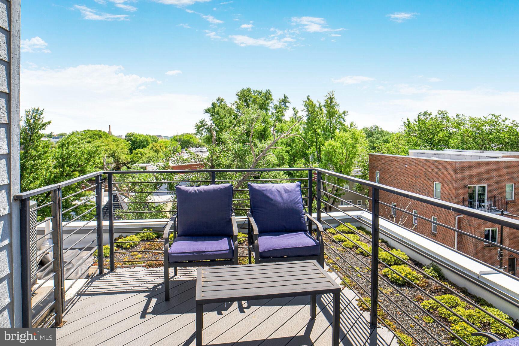 700 16TH STREET NE 4