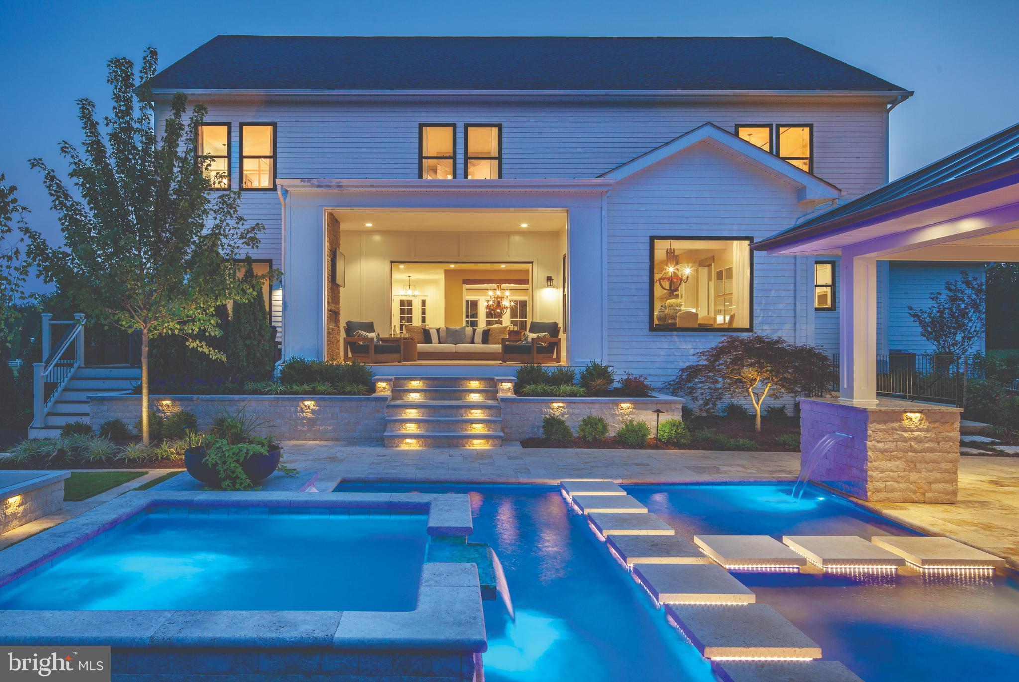 WILLOWCREEK - Residential