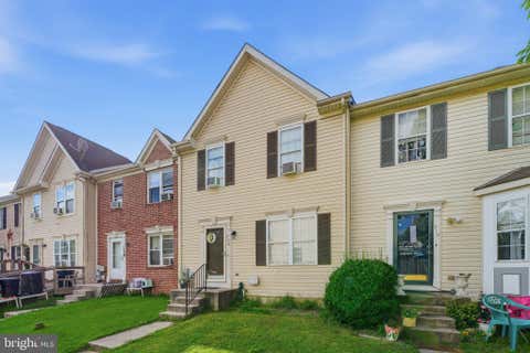 Photo of 708 Villager Cir, DUNDALK, MD 21222 (MLS # MDBC2173546)