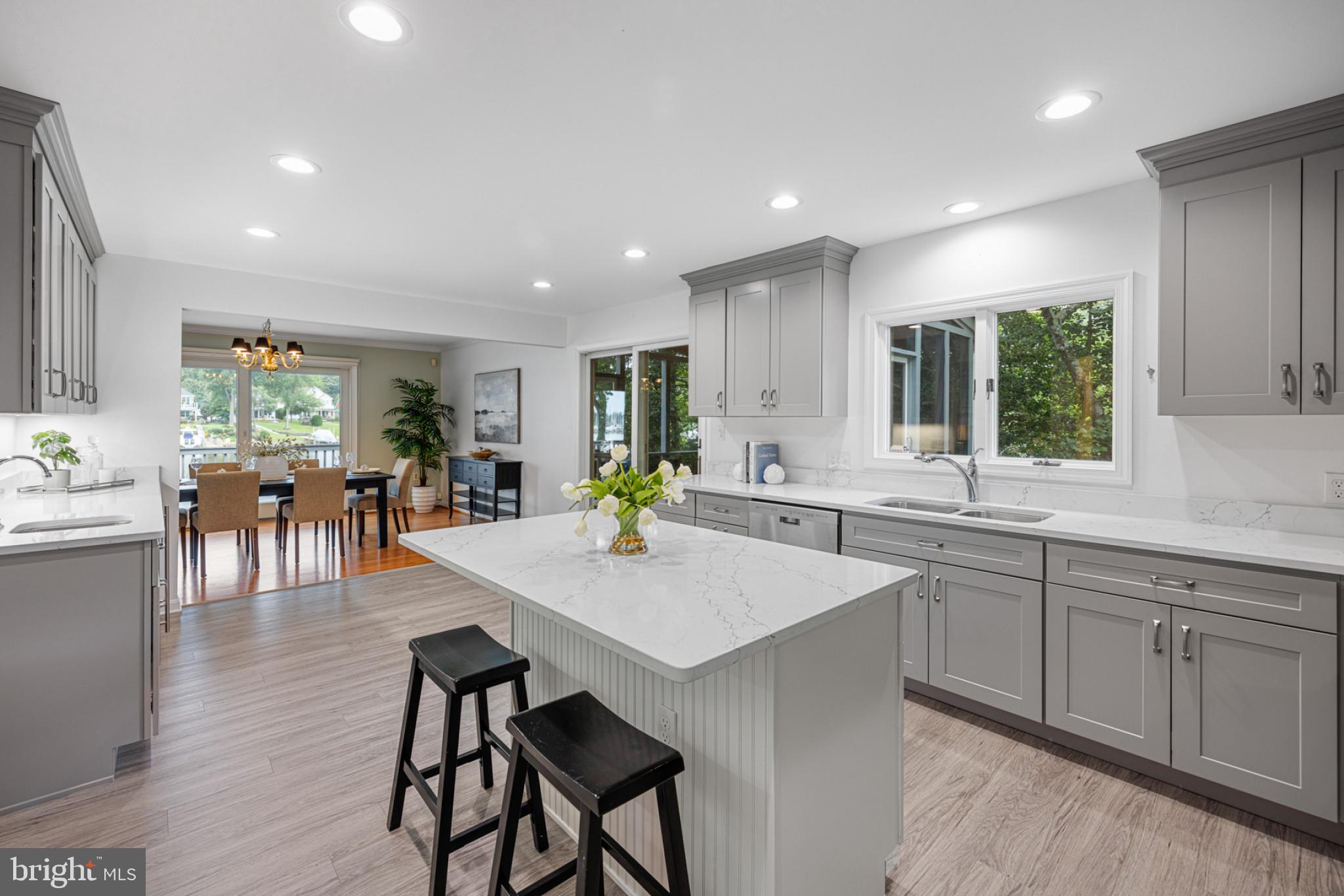 CAPE MCKINSEY - Residential