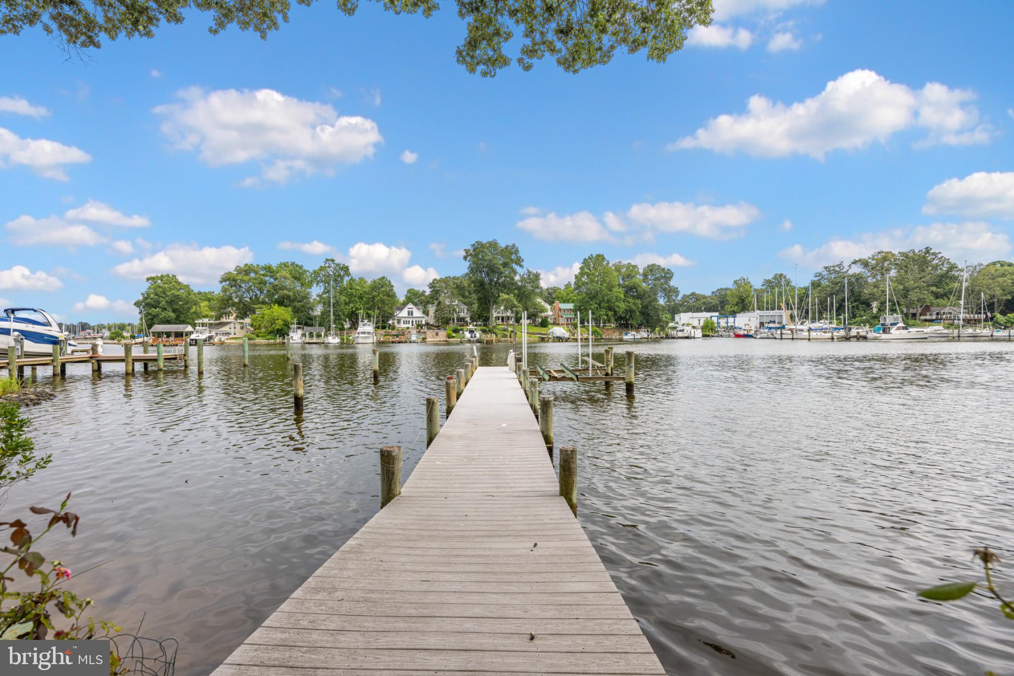 CAPE MCKINSEY - Residential