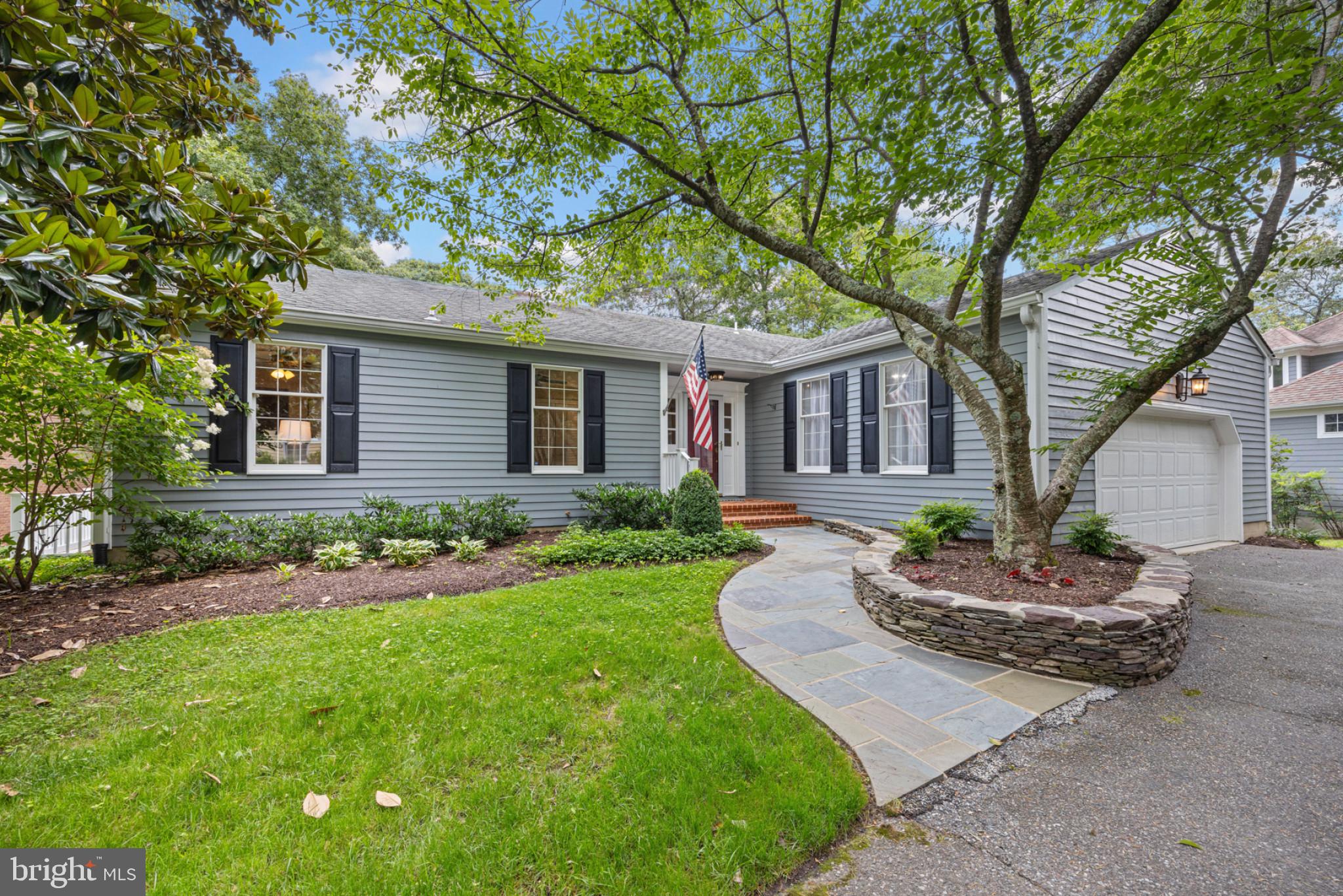 CAPE MCKINSEY - Residential