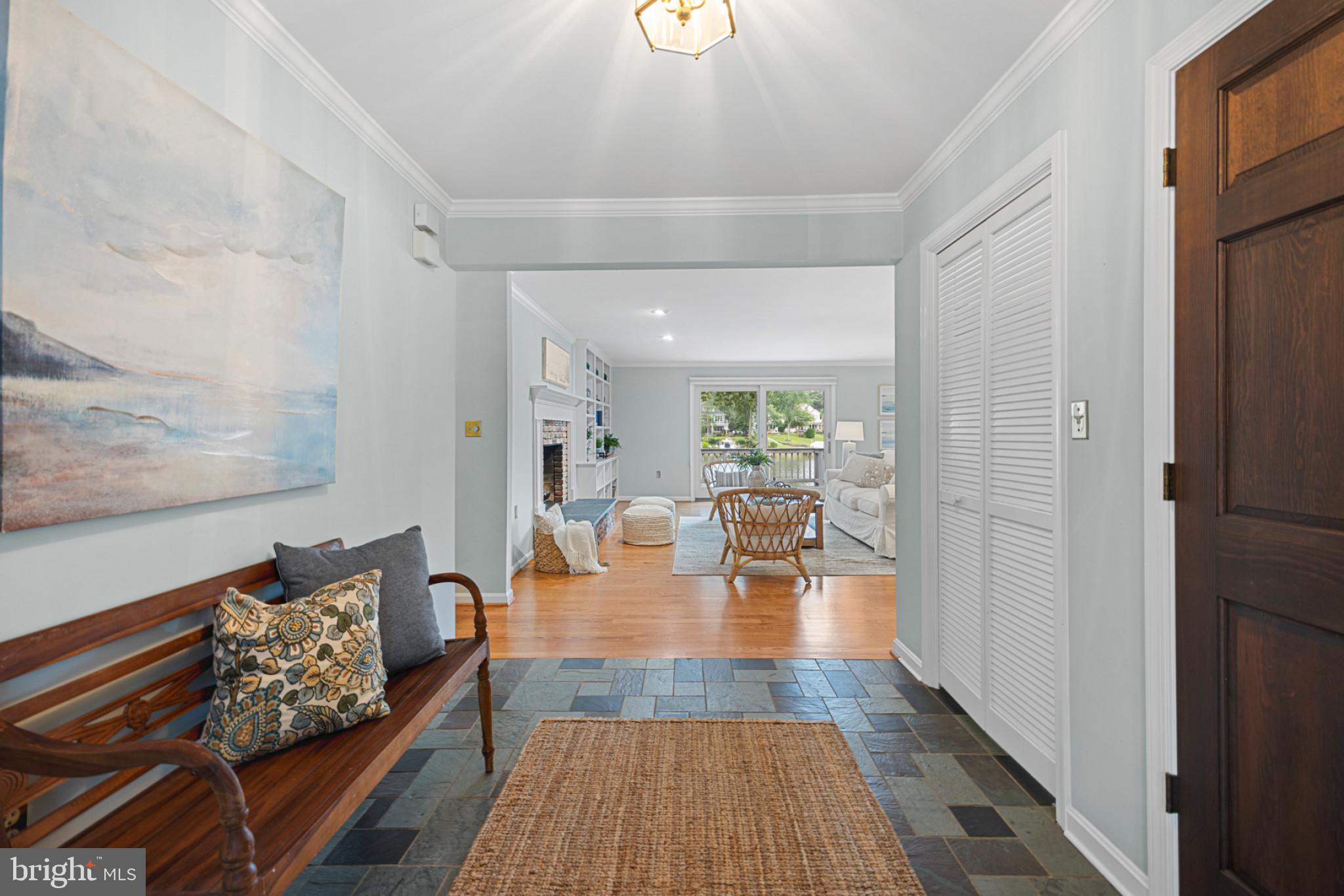 CAPE MCKINSEY - Residential