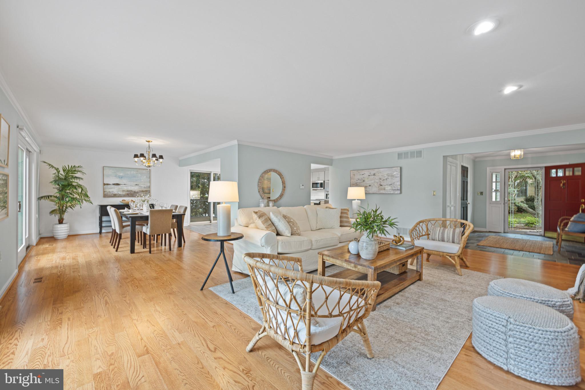 CAPE MCKINSEY - Residential