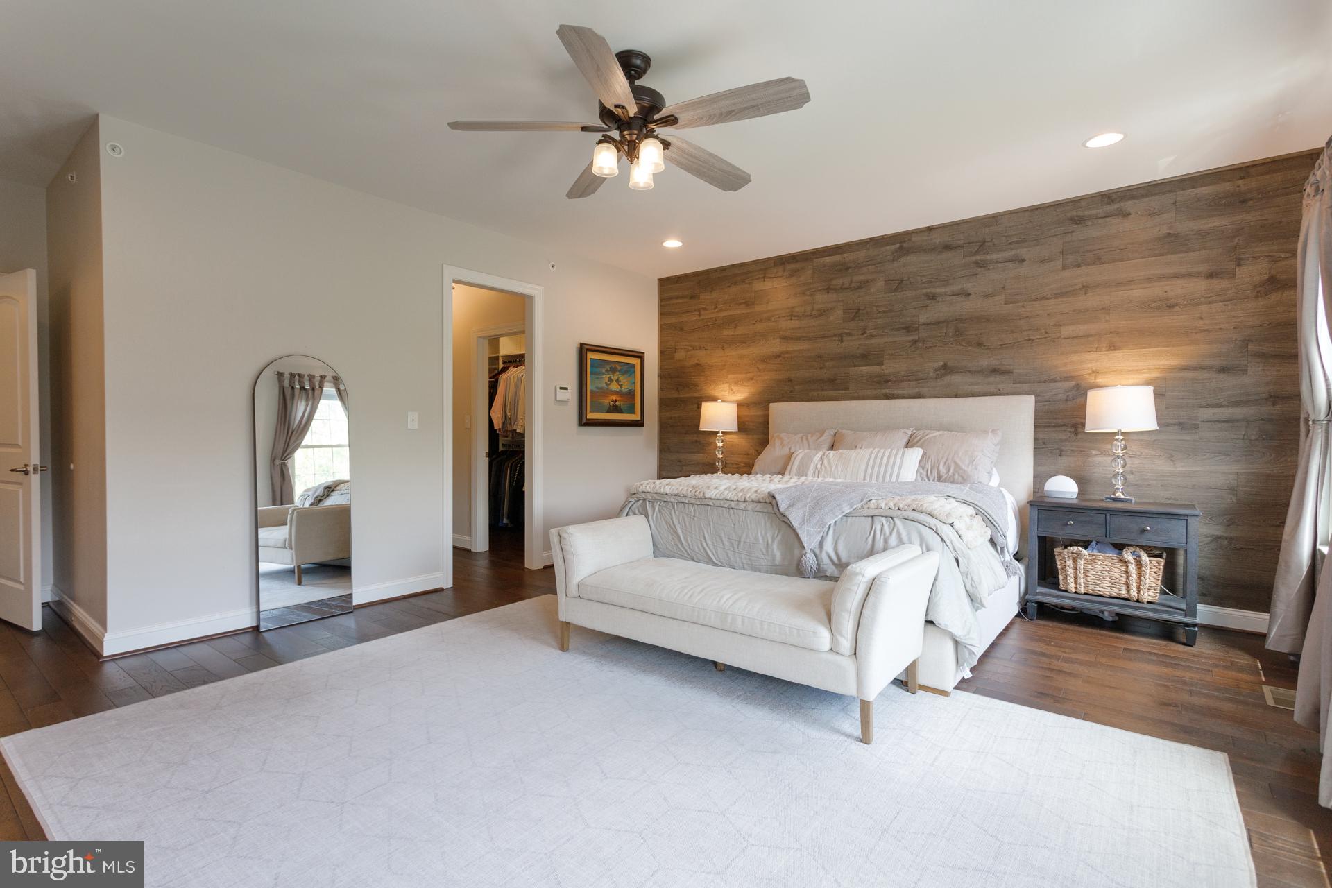WALDEN SQUARE - Residential