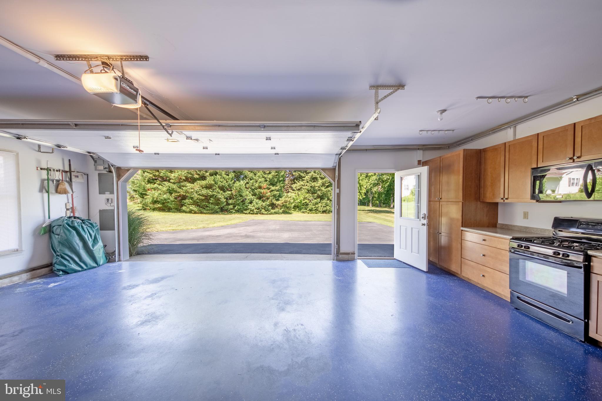 BELLE POINT FARM - Residential