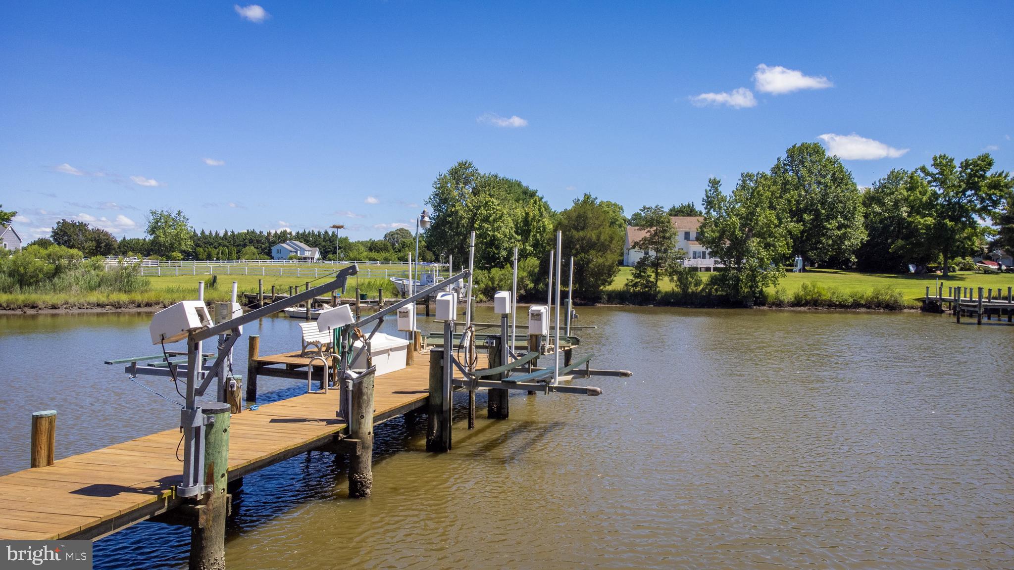 BELLE POINT FARM - Residential