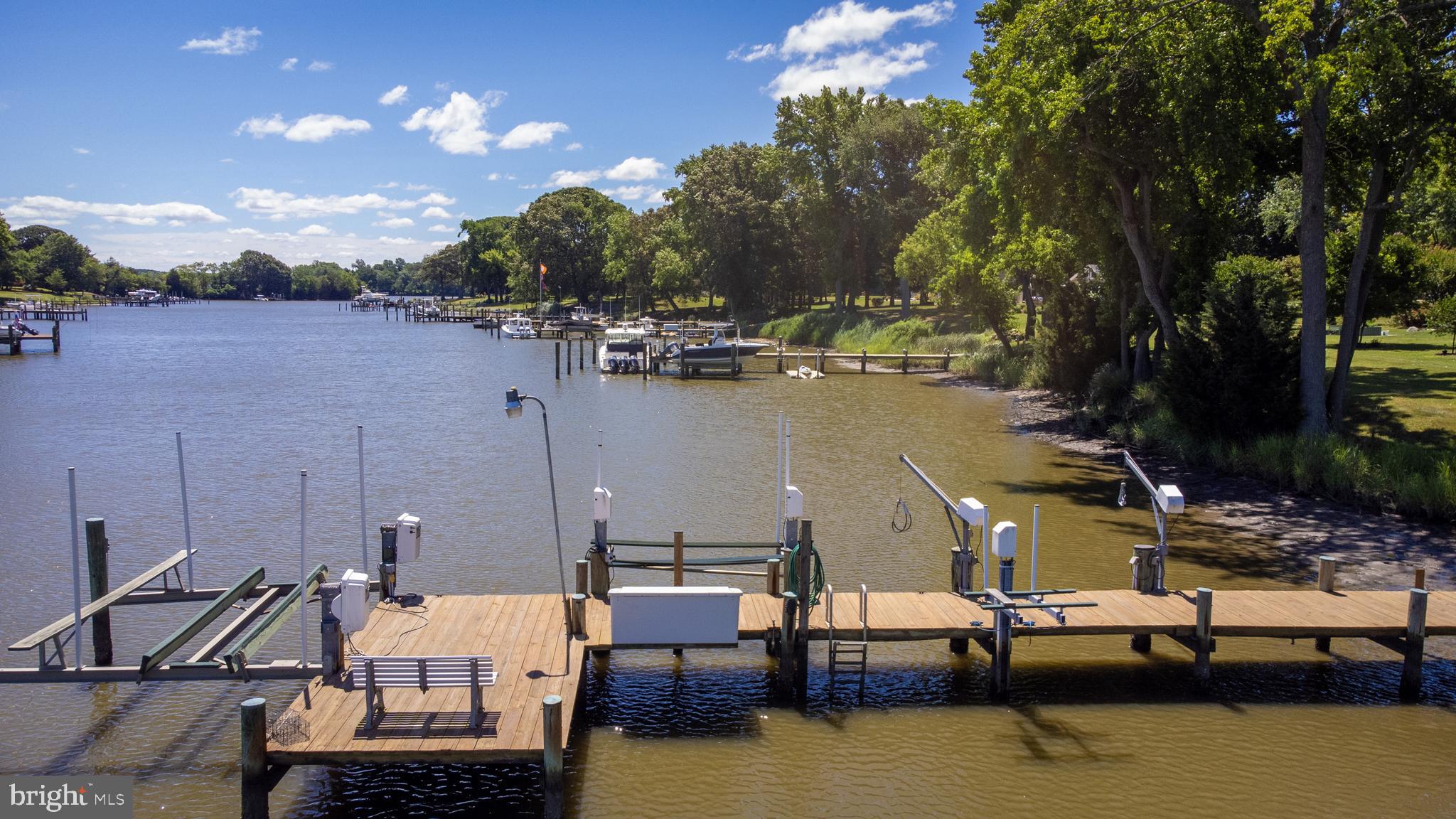 BELLE POINT FARM - Residential