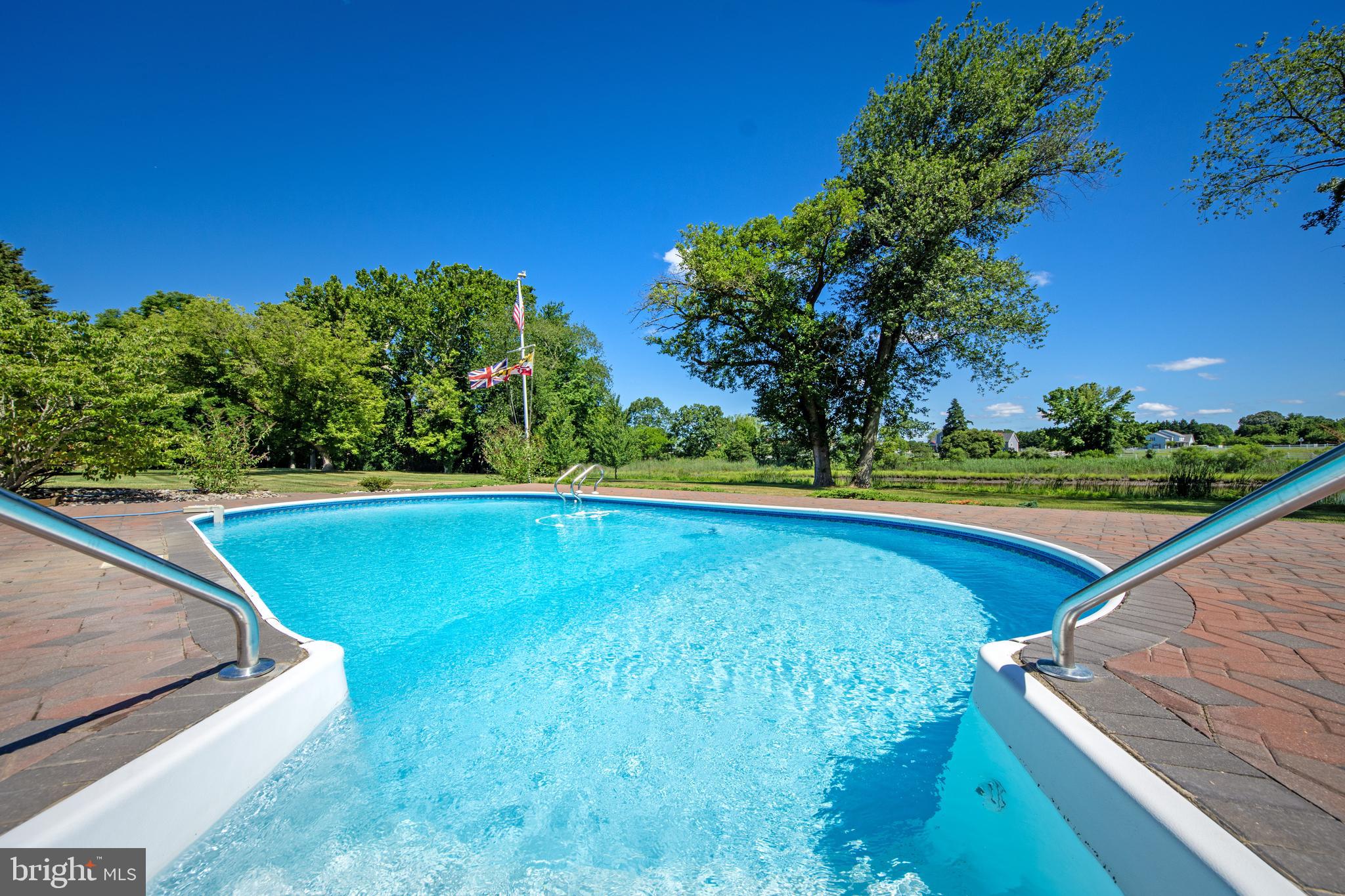 BELLE POINT FARM - Residential