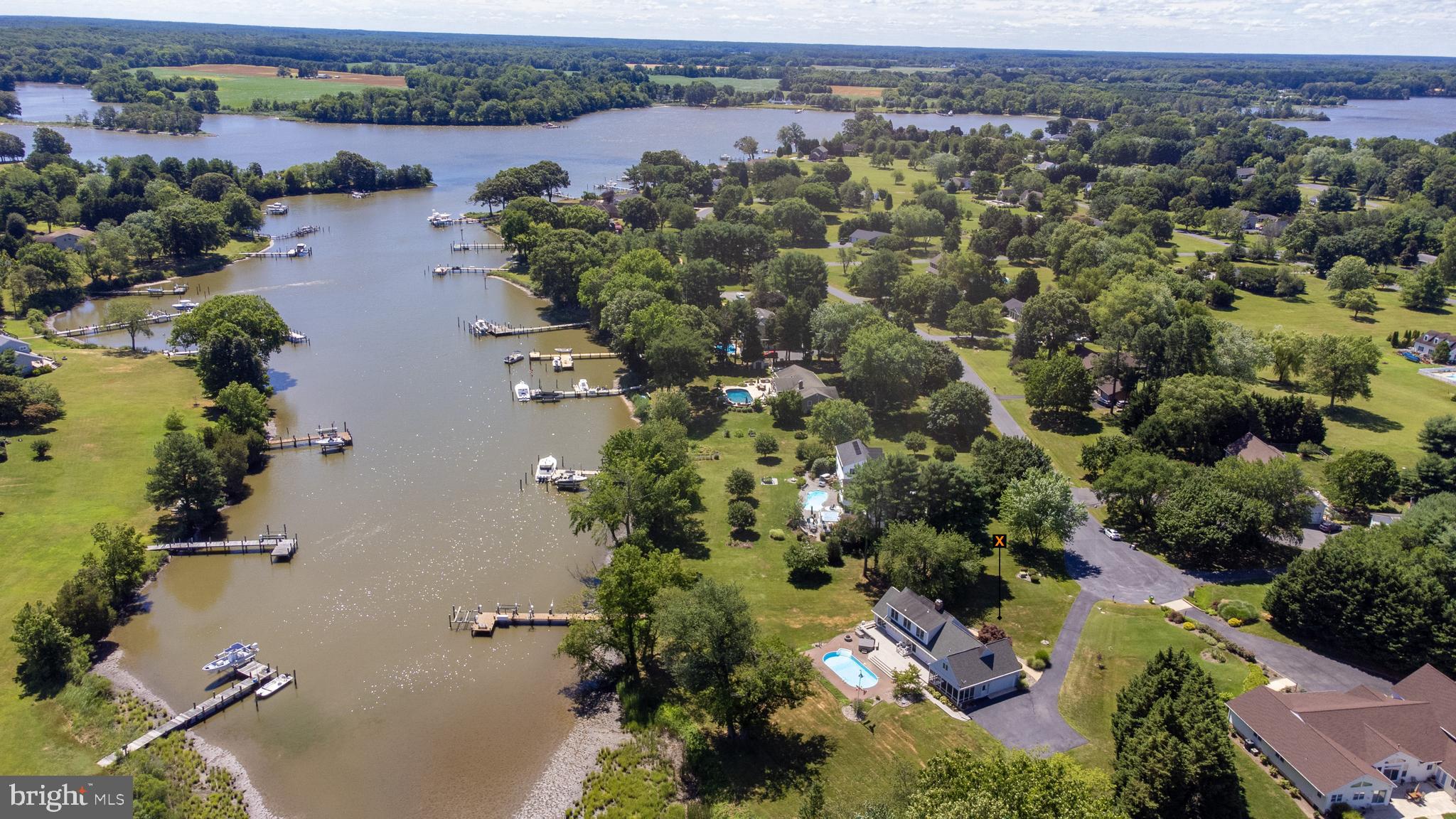 BELLE POINT FARM - Residential