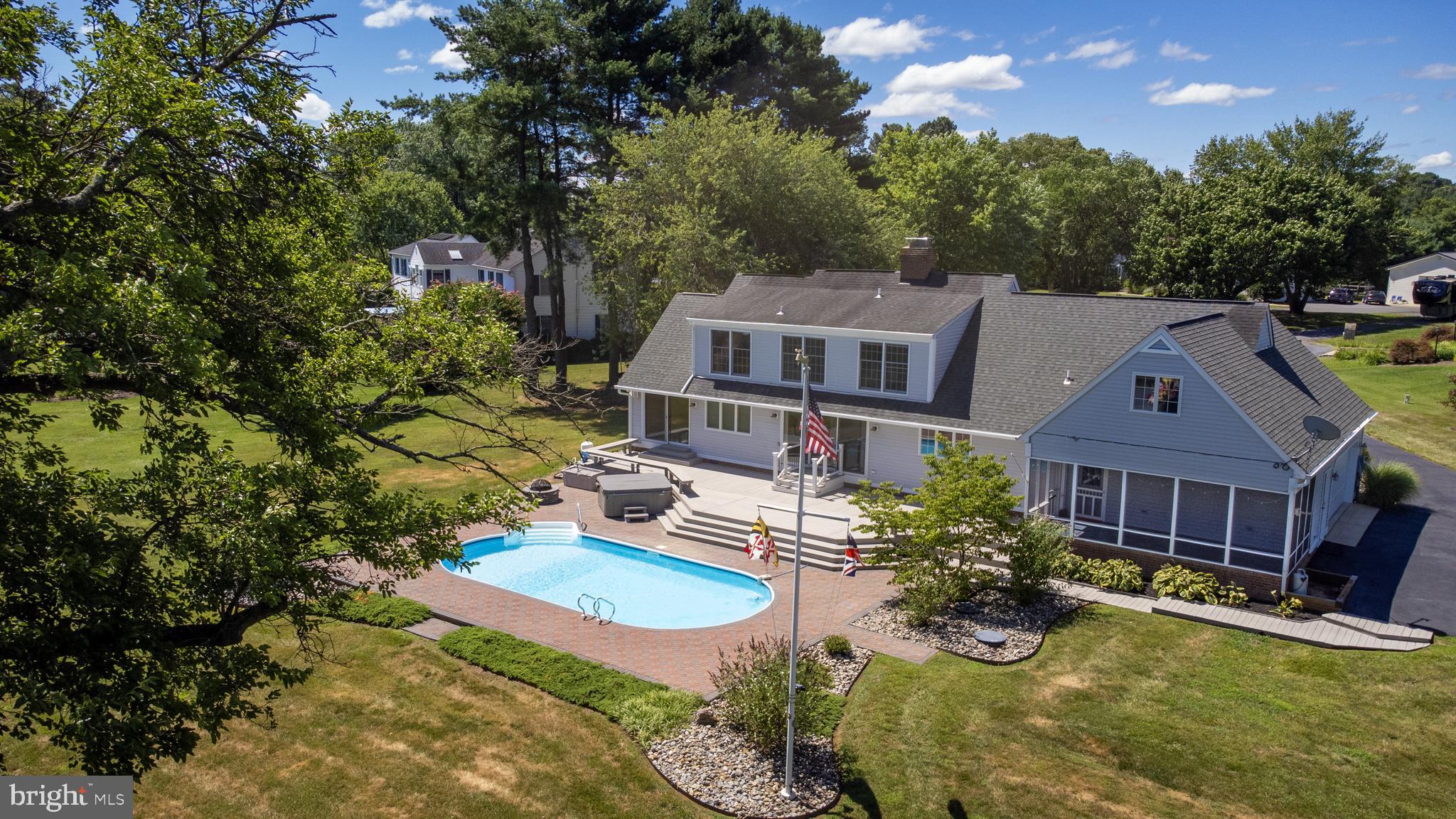 BELLE POINT FARM - Residential