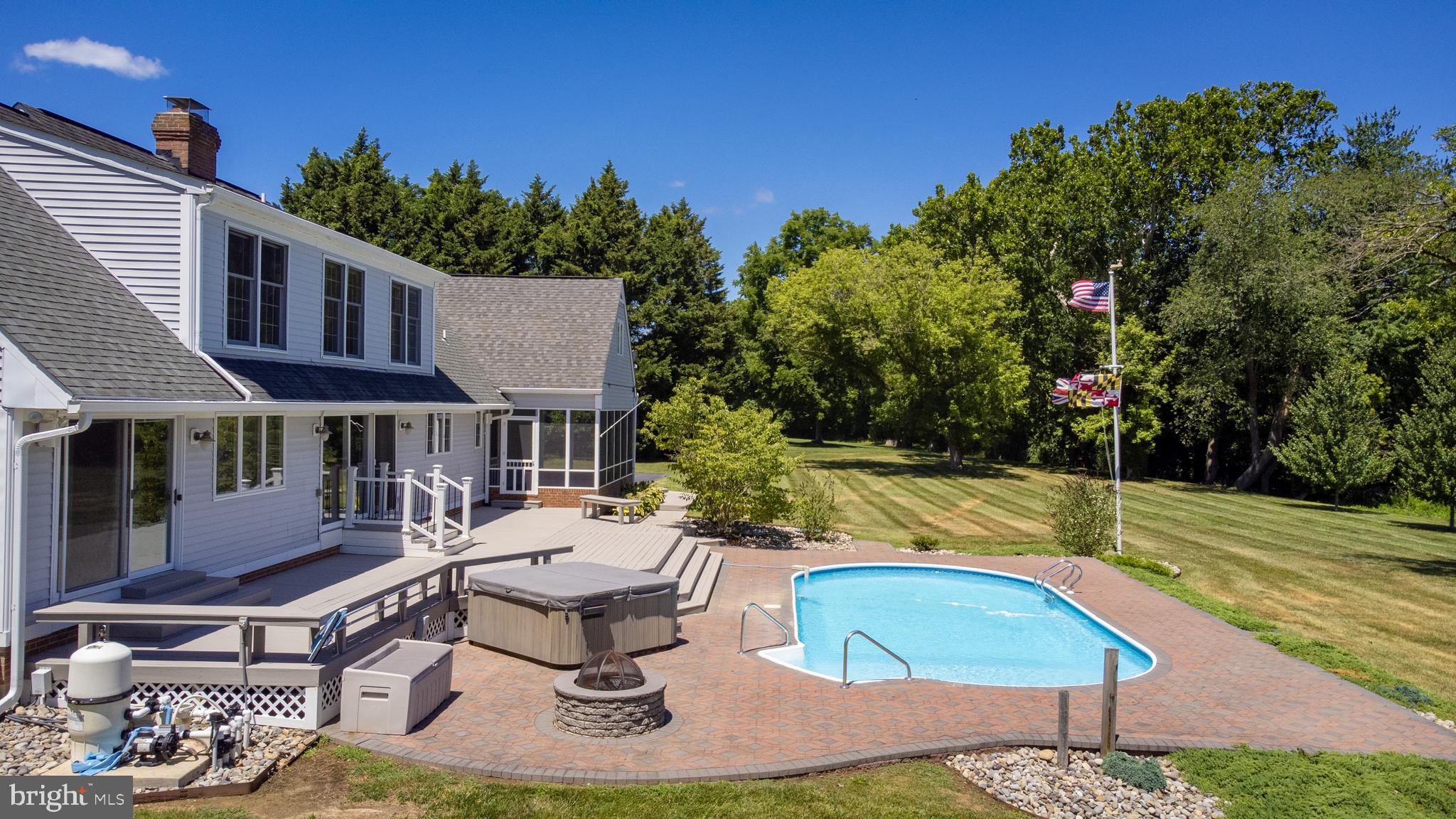 BELLE POINT FARM - Residential