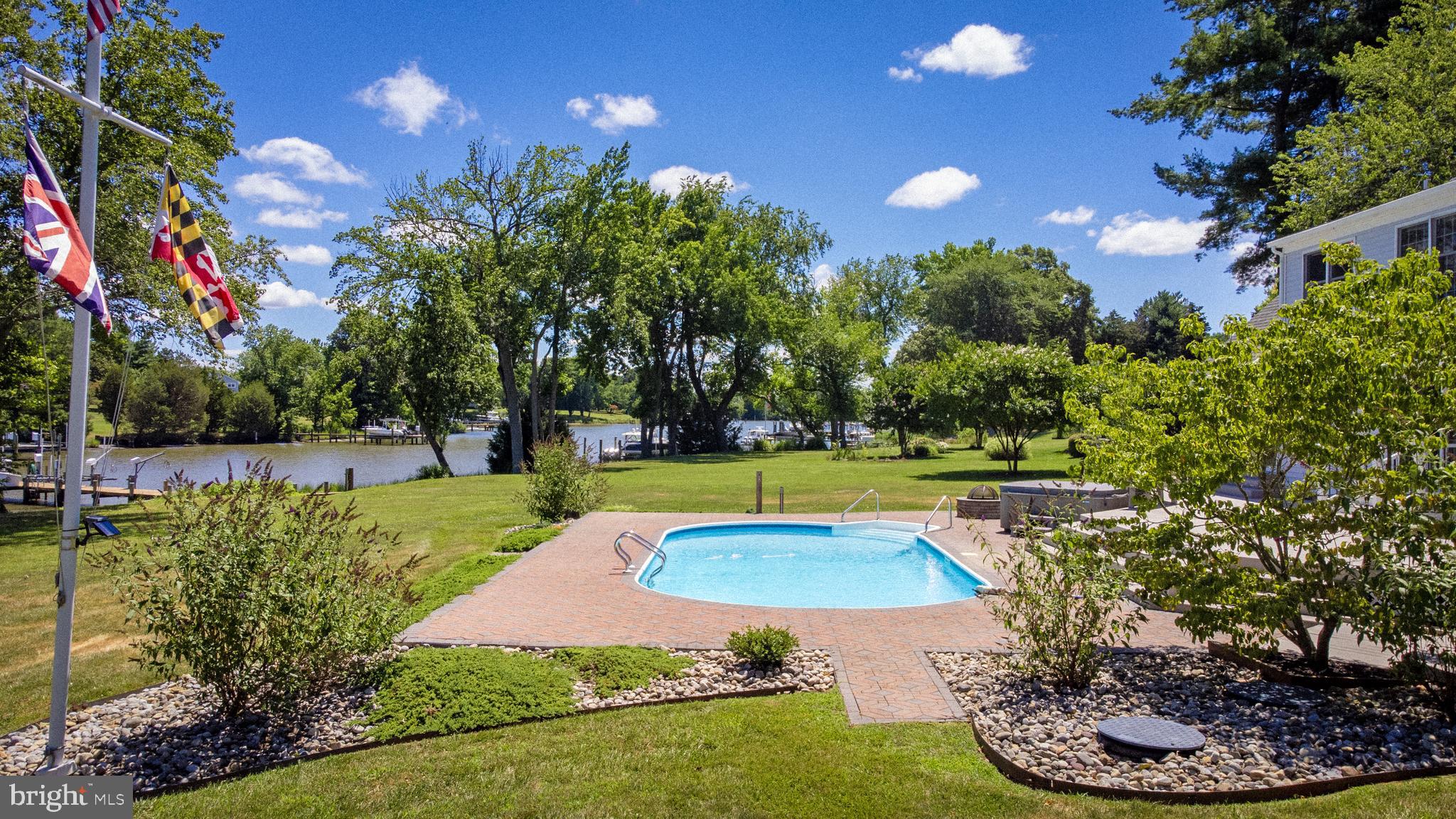 BELLE POINT FARM - Residential