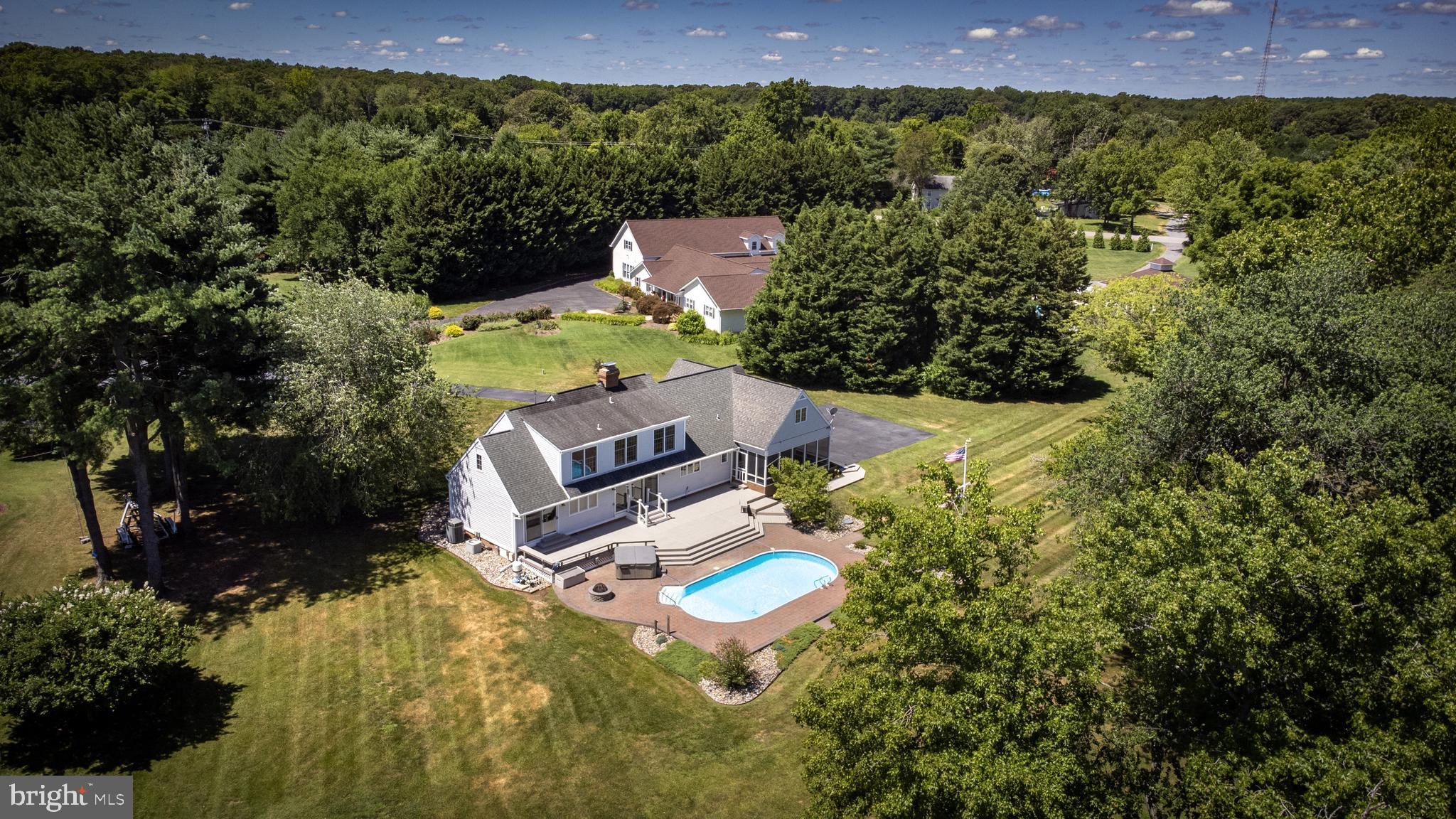 BELLE POINT FARM - Residential