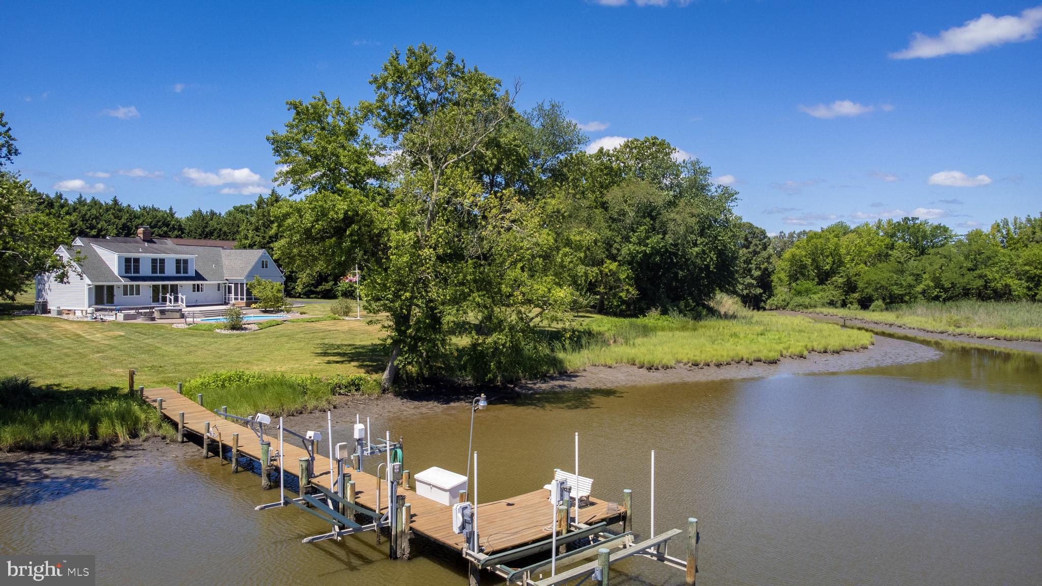 BELLE POINT FARM - Residential