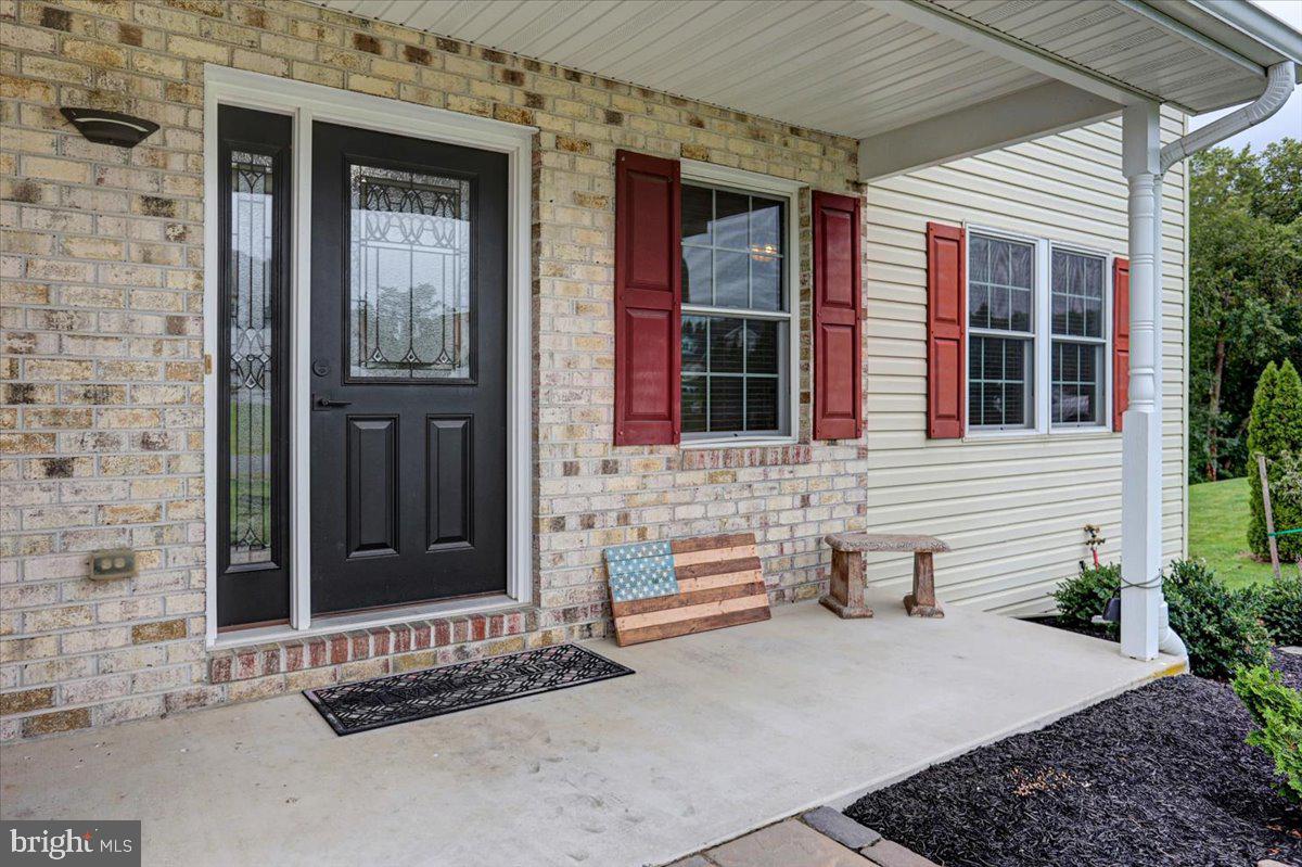 1554 LORRAINE LANE