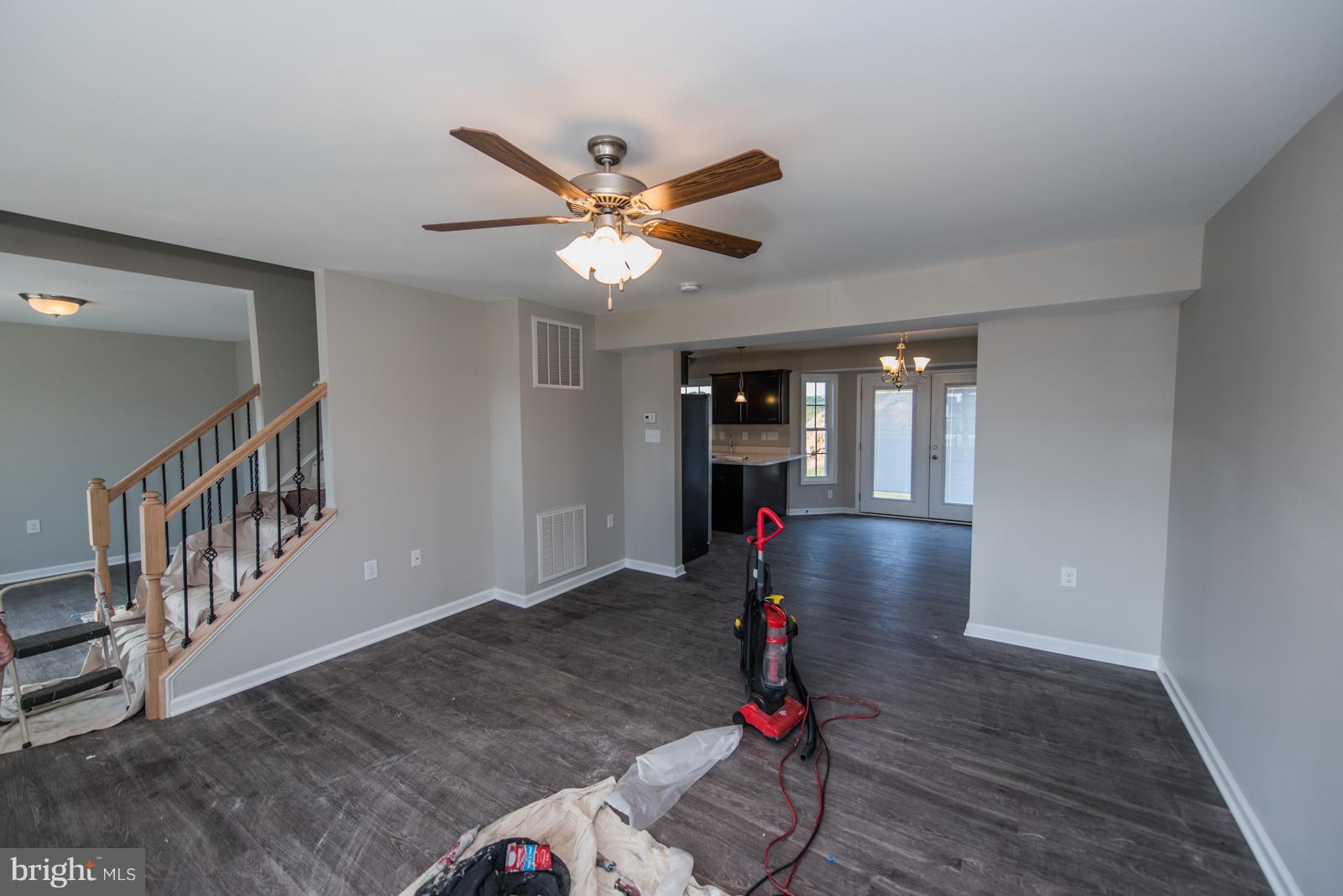 BENTWOOD ESTATES - Residential