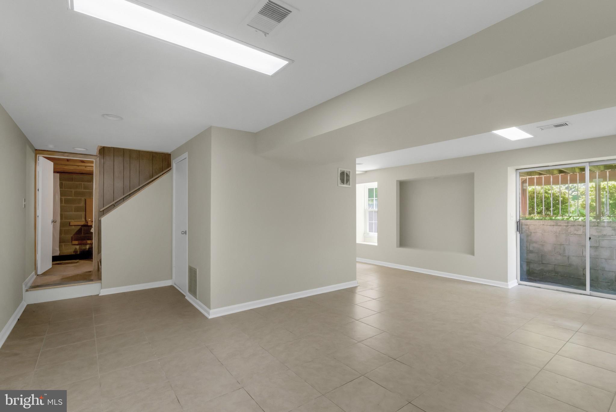 STUART RIDGE - Residential Lease