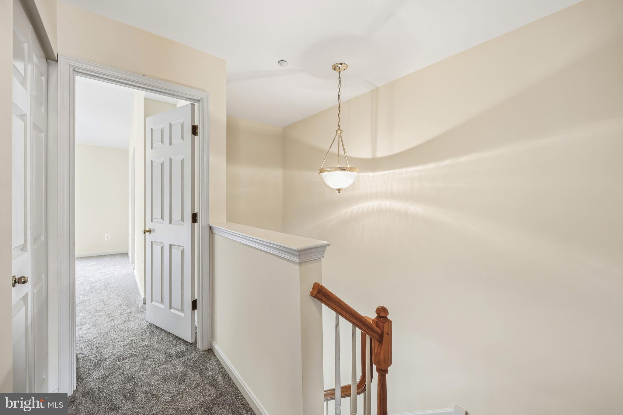 OAK HOLLOW - Residential