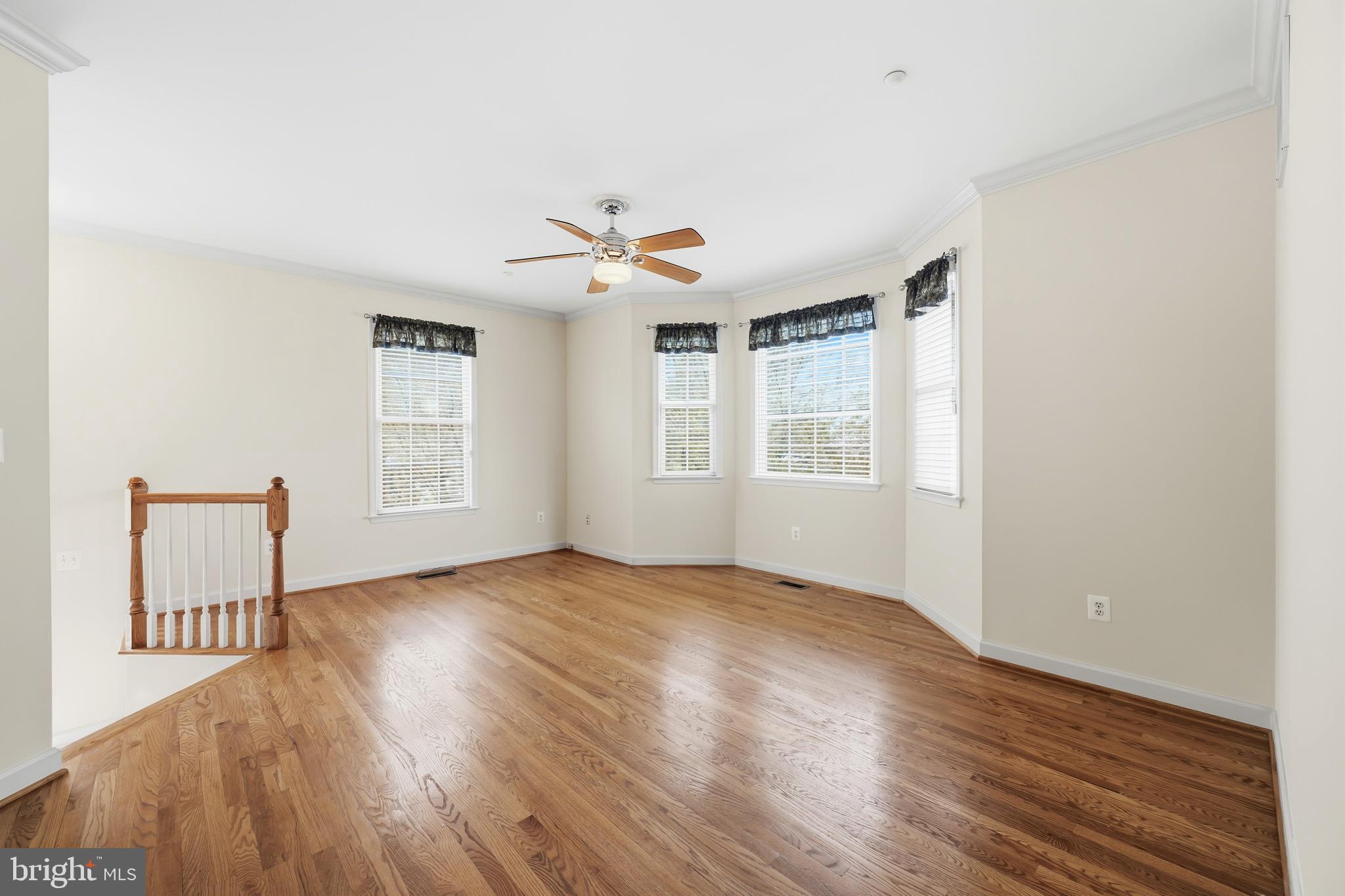 OAK HOLLOW - Residential