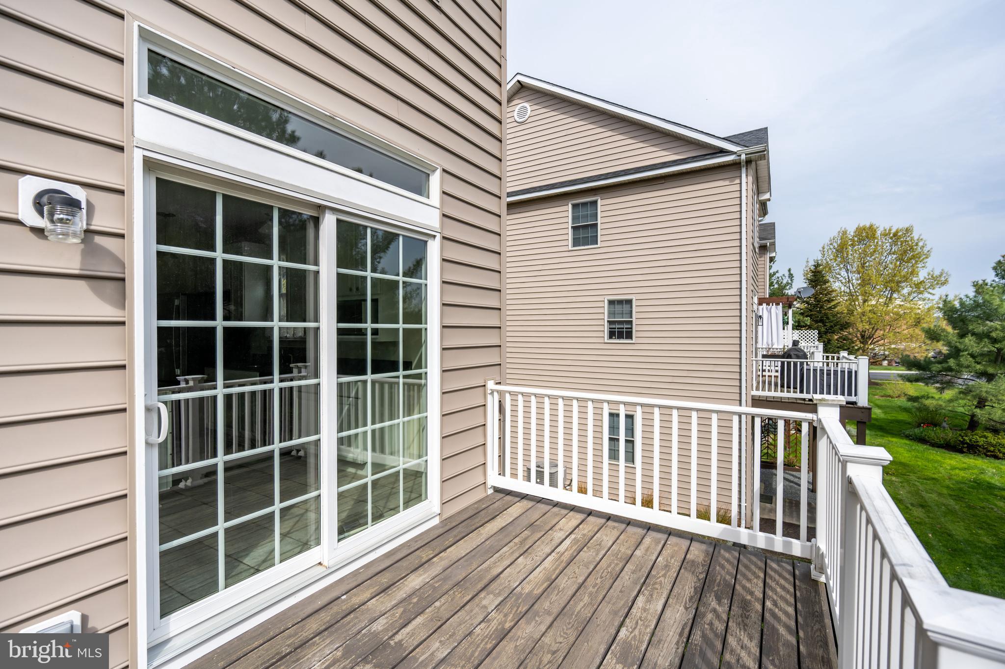 OAK HOLLOW - Residential