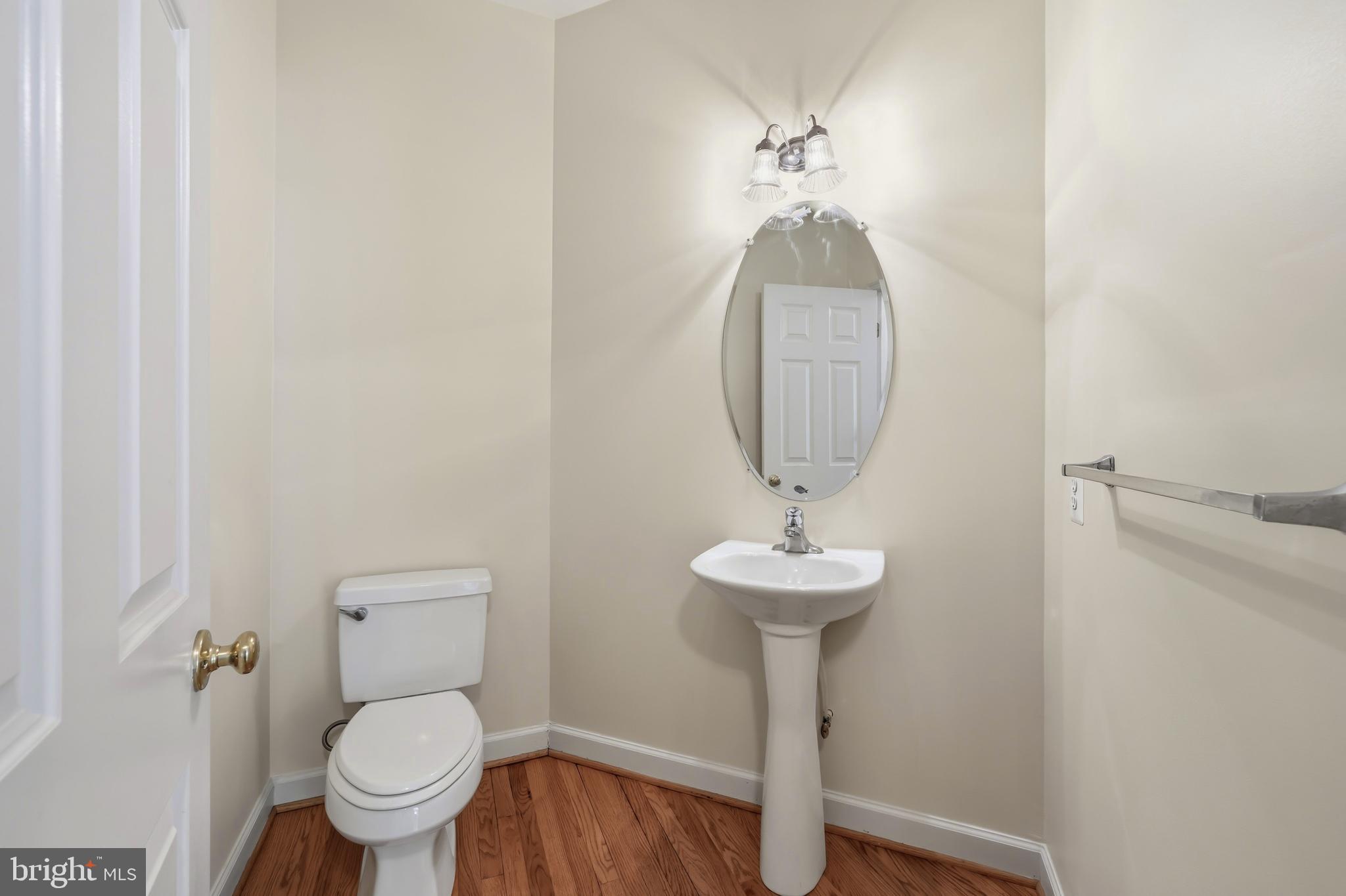 OAK HOLLOW - Residential