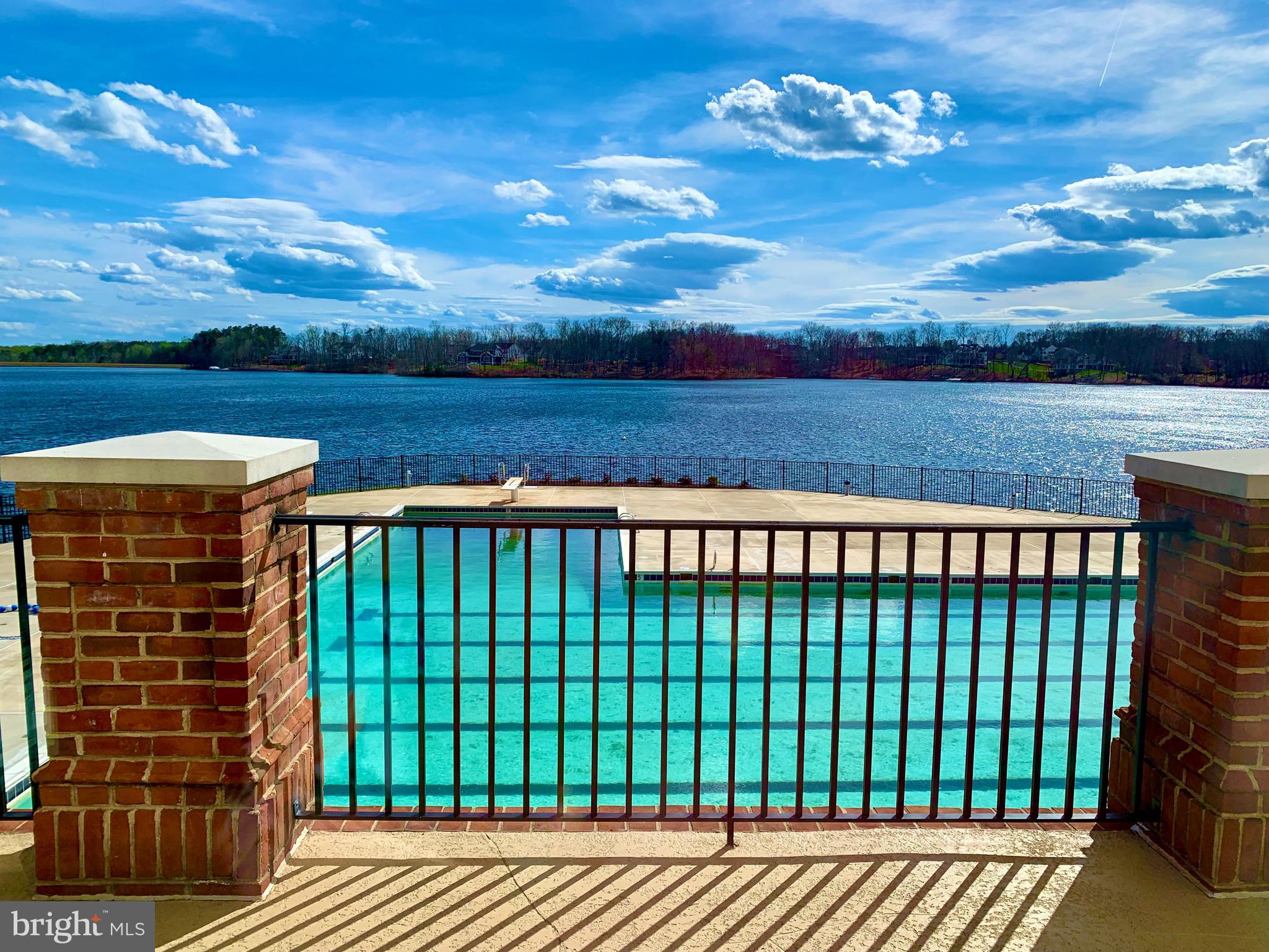 FAWN LAKE - Residential