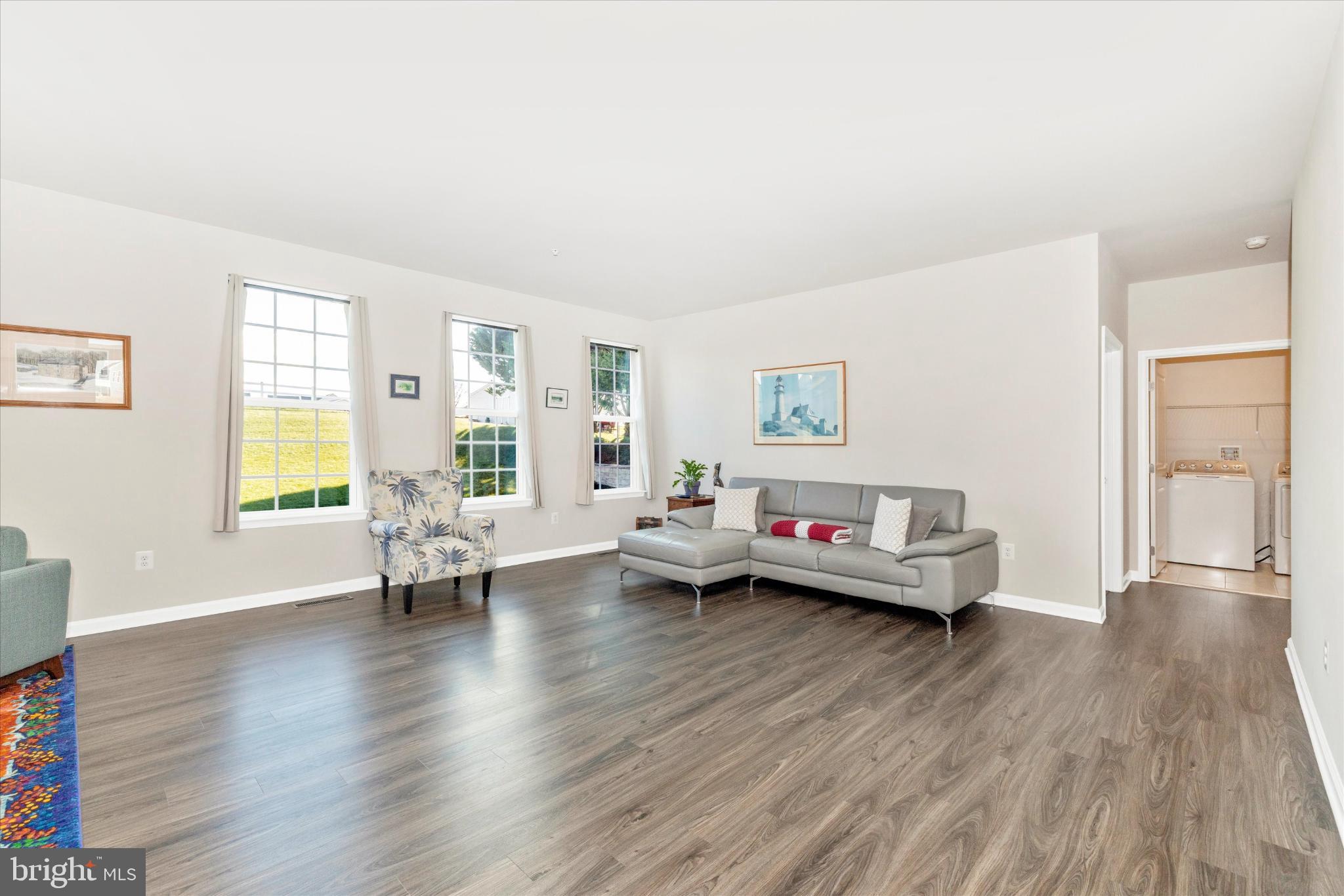 WOODBOURNE MANOR - Residential