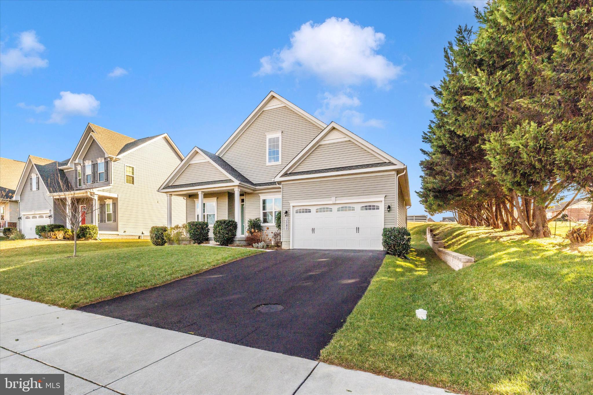 WOODBOURNE MANOR - Residential