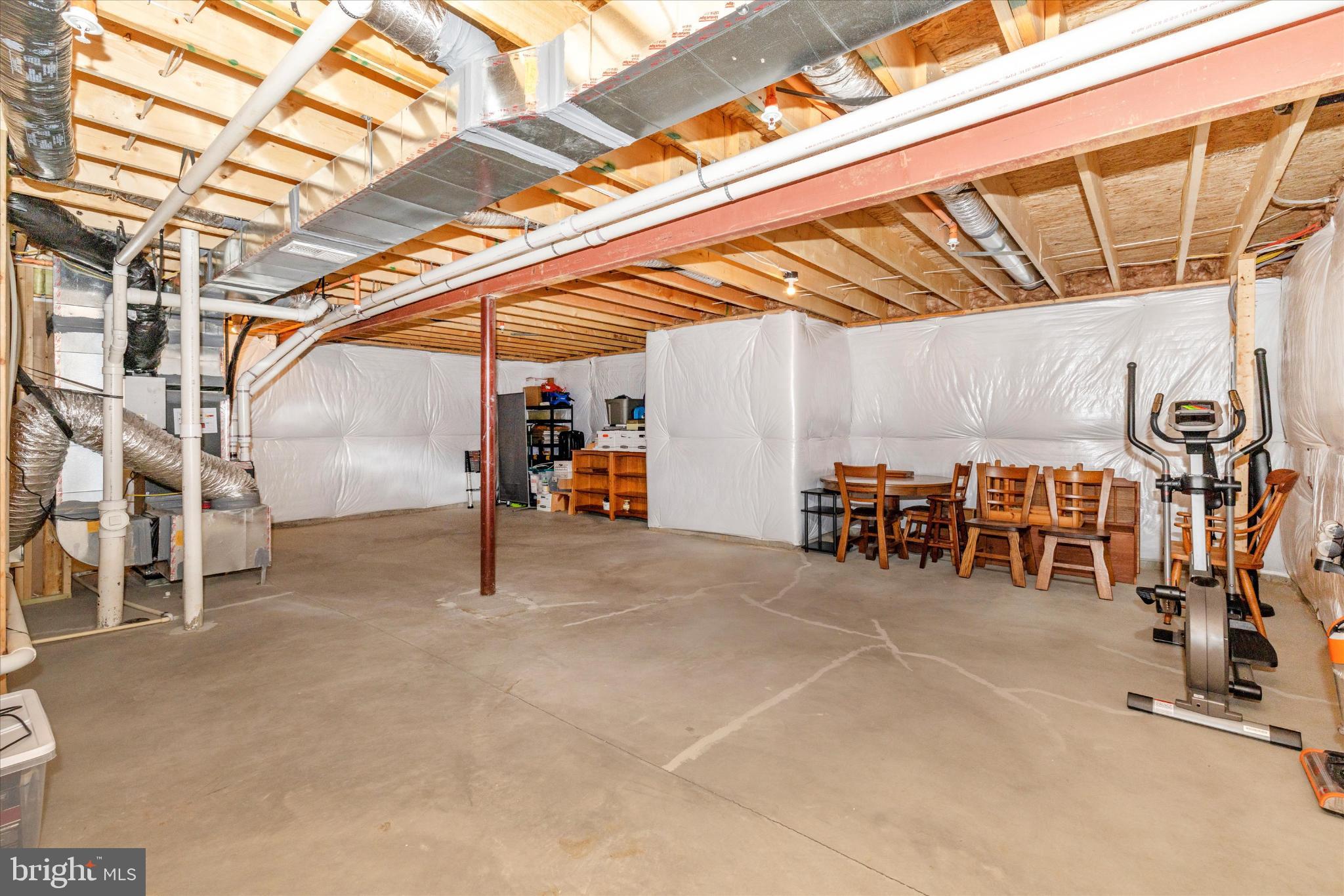 WOODBOURNE MANOR - Residential