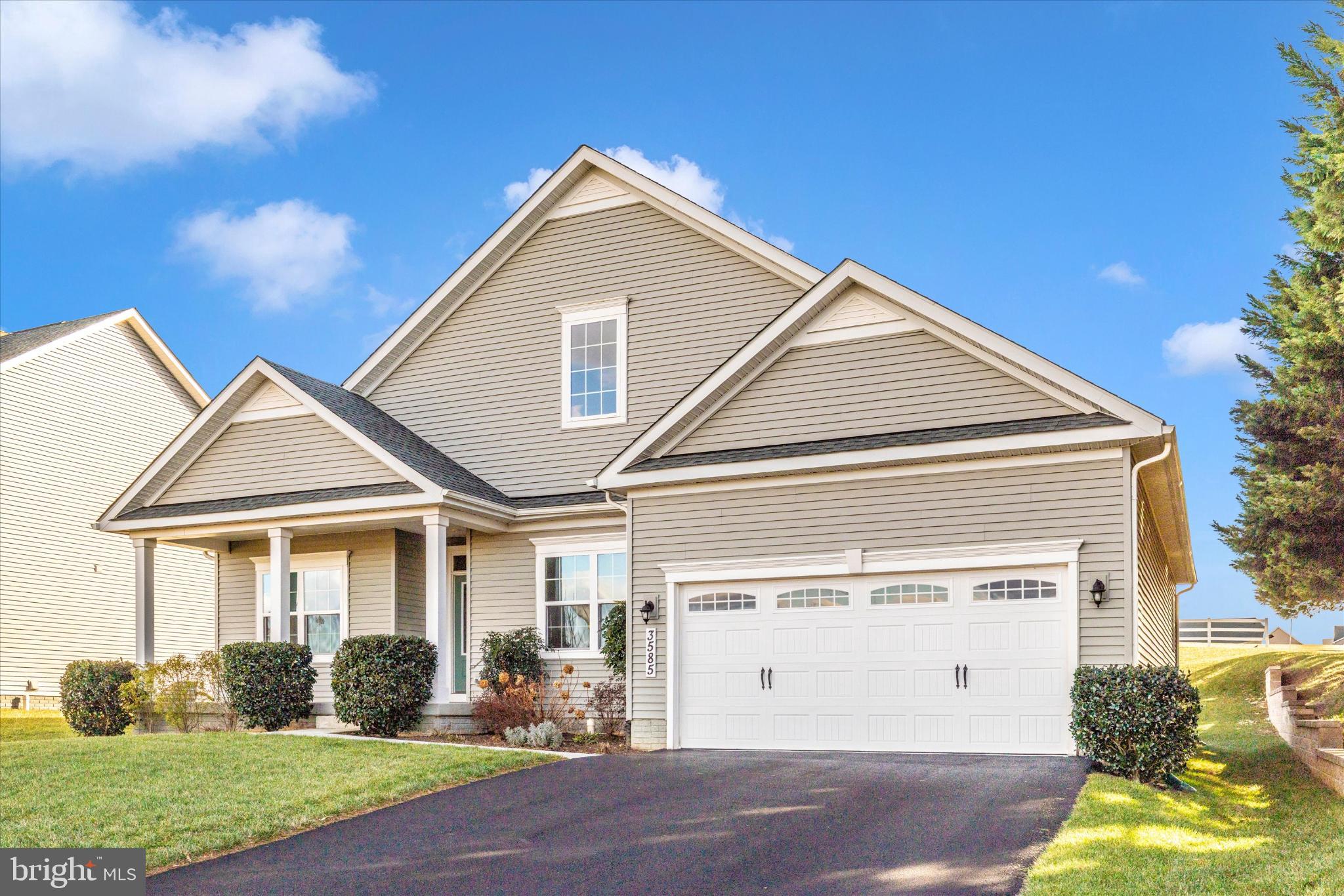 WOODBOURNE MANOR - Residential