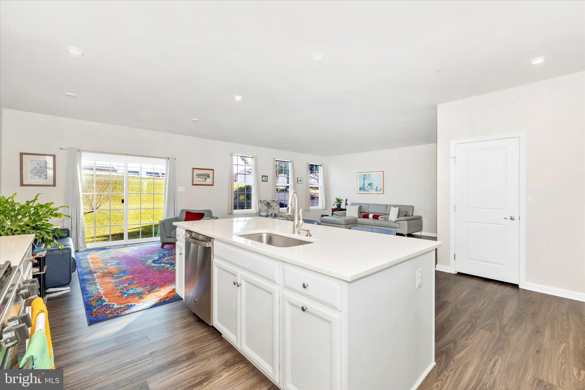 WOODBOURNE MANOR - Residential