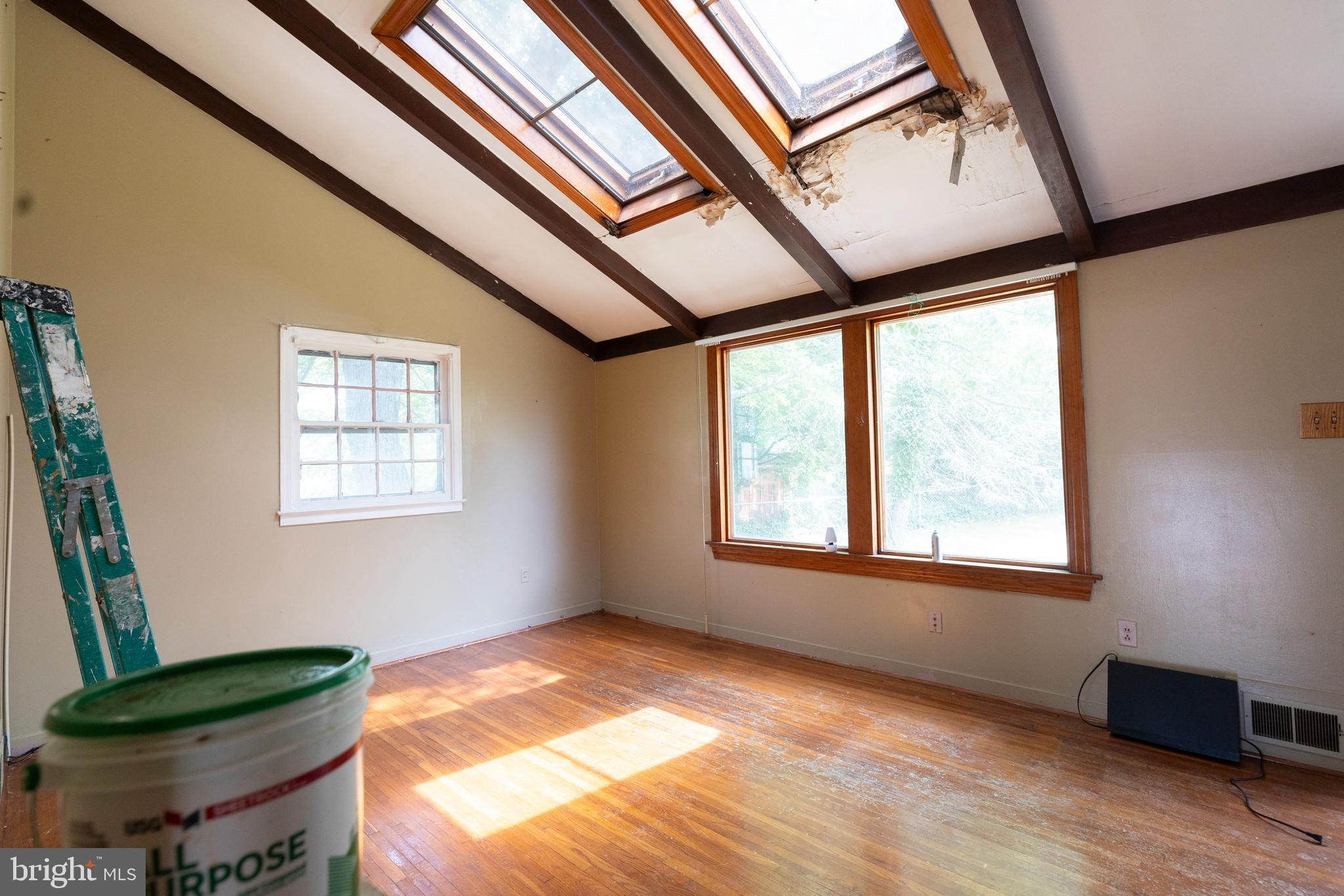 KERBY HILL - Residential