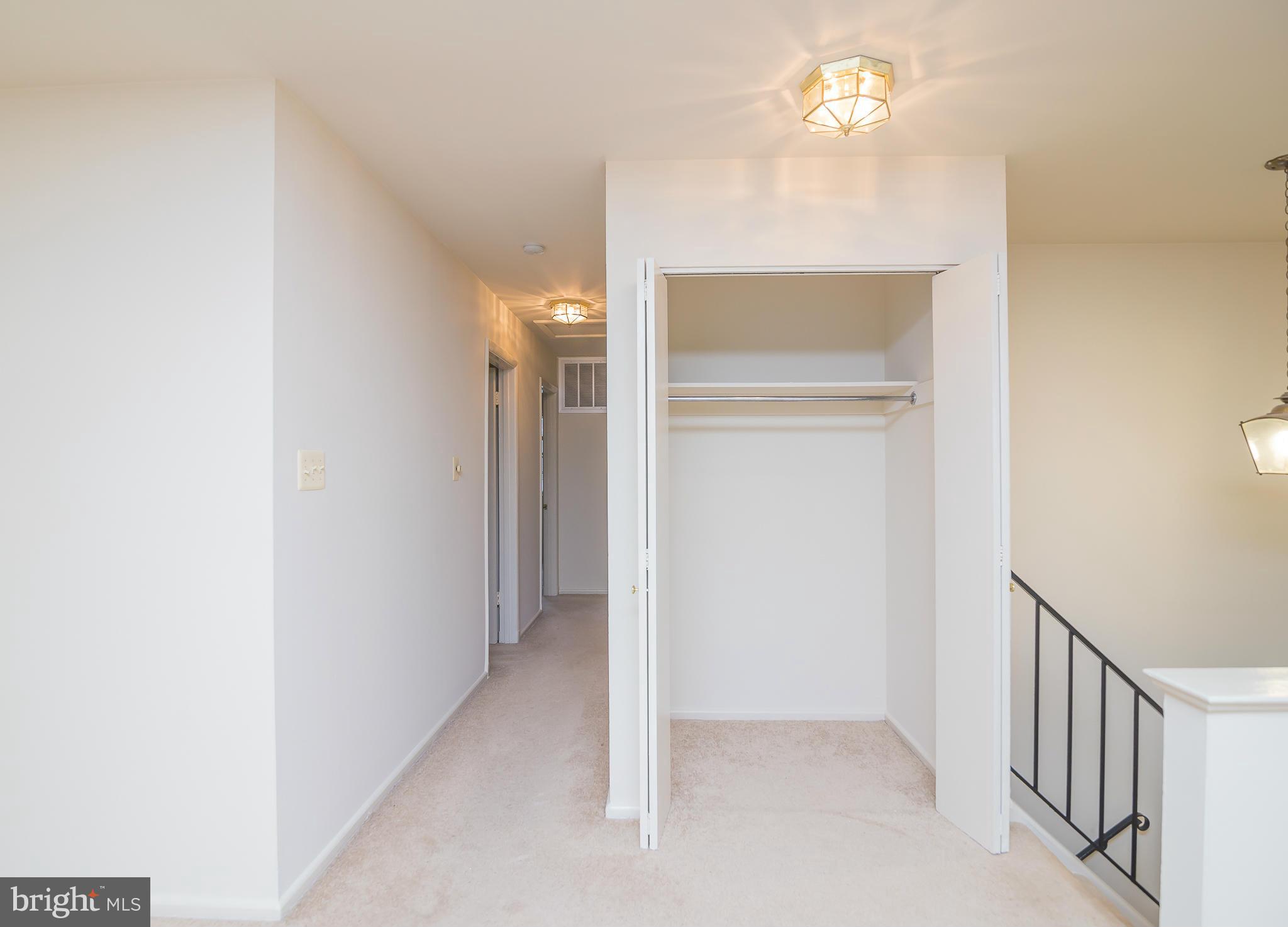 VIENNA WOODS - Residential Lease