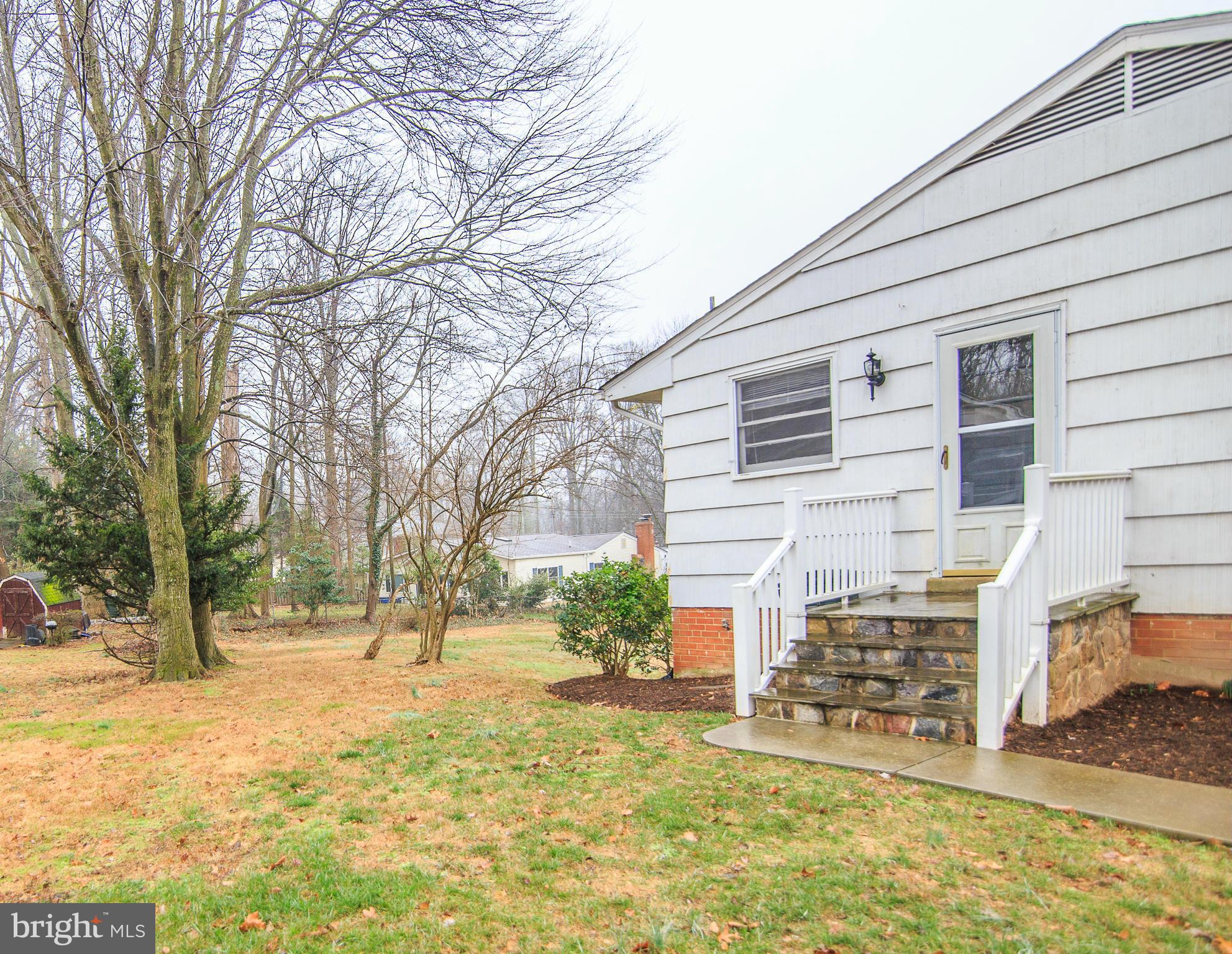 VIENNA WOODS - Residential Lease