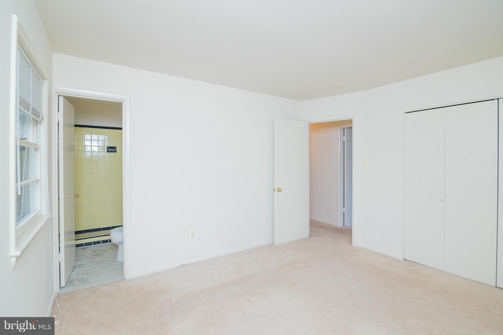 VIENNA WOODS - Residential Lease