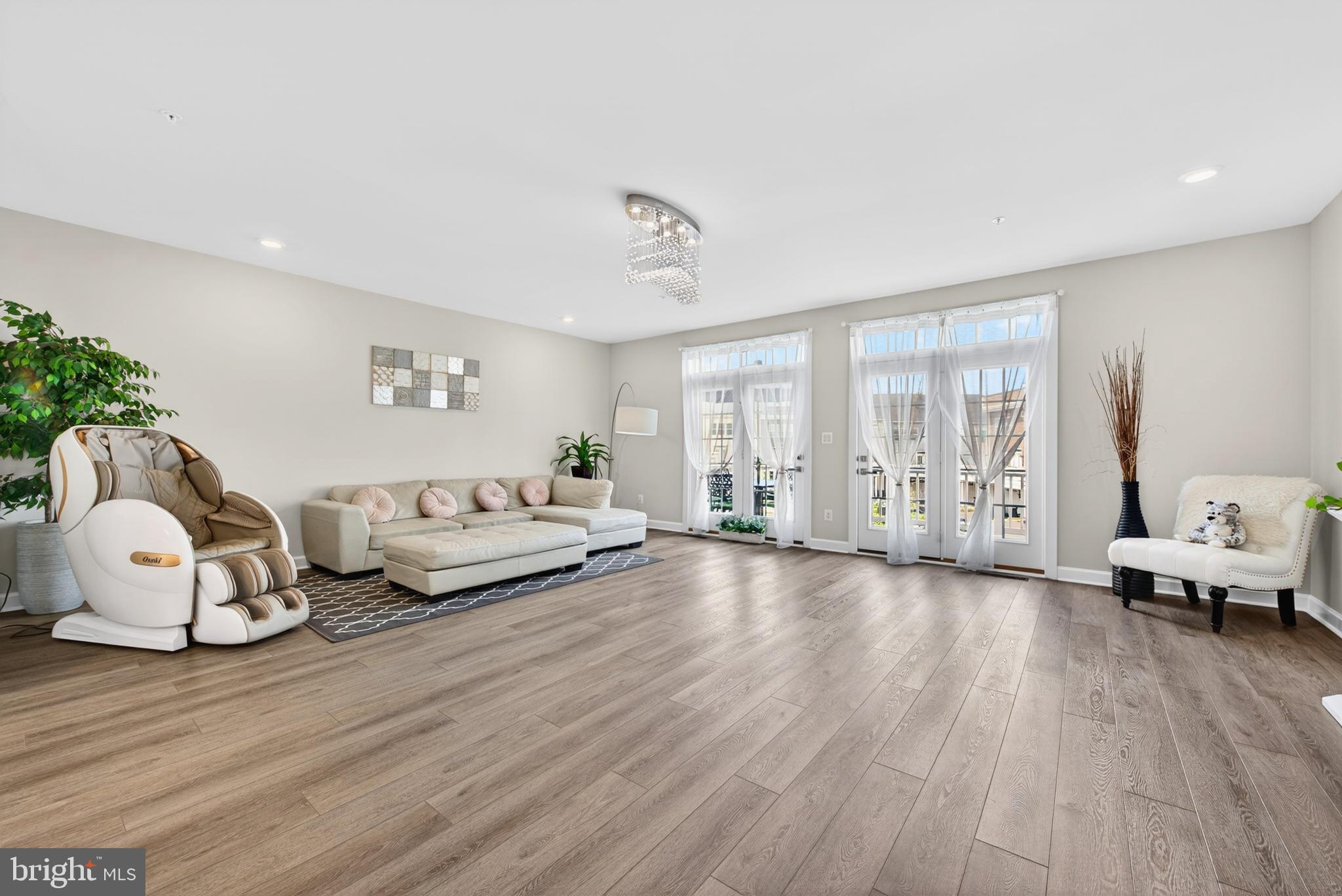 42706 BURBANK TERRACE